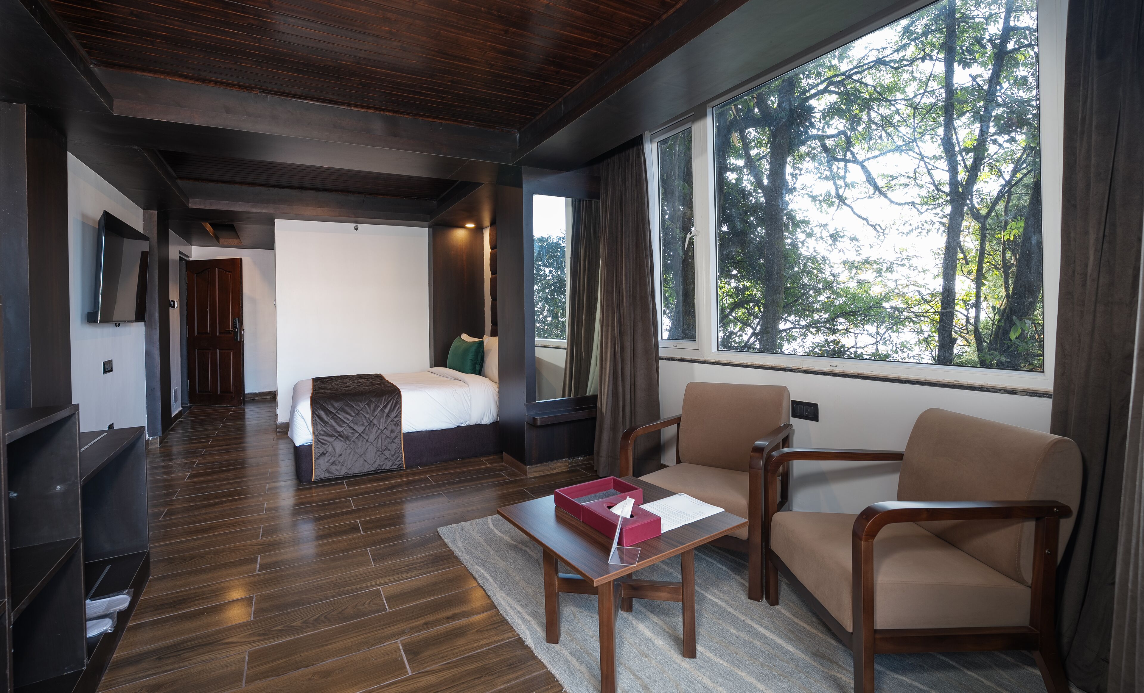 The West Gate Posada By Summit