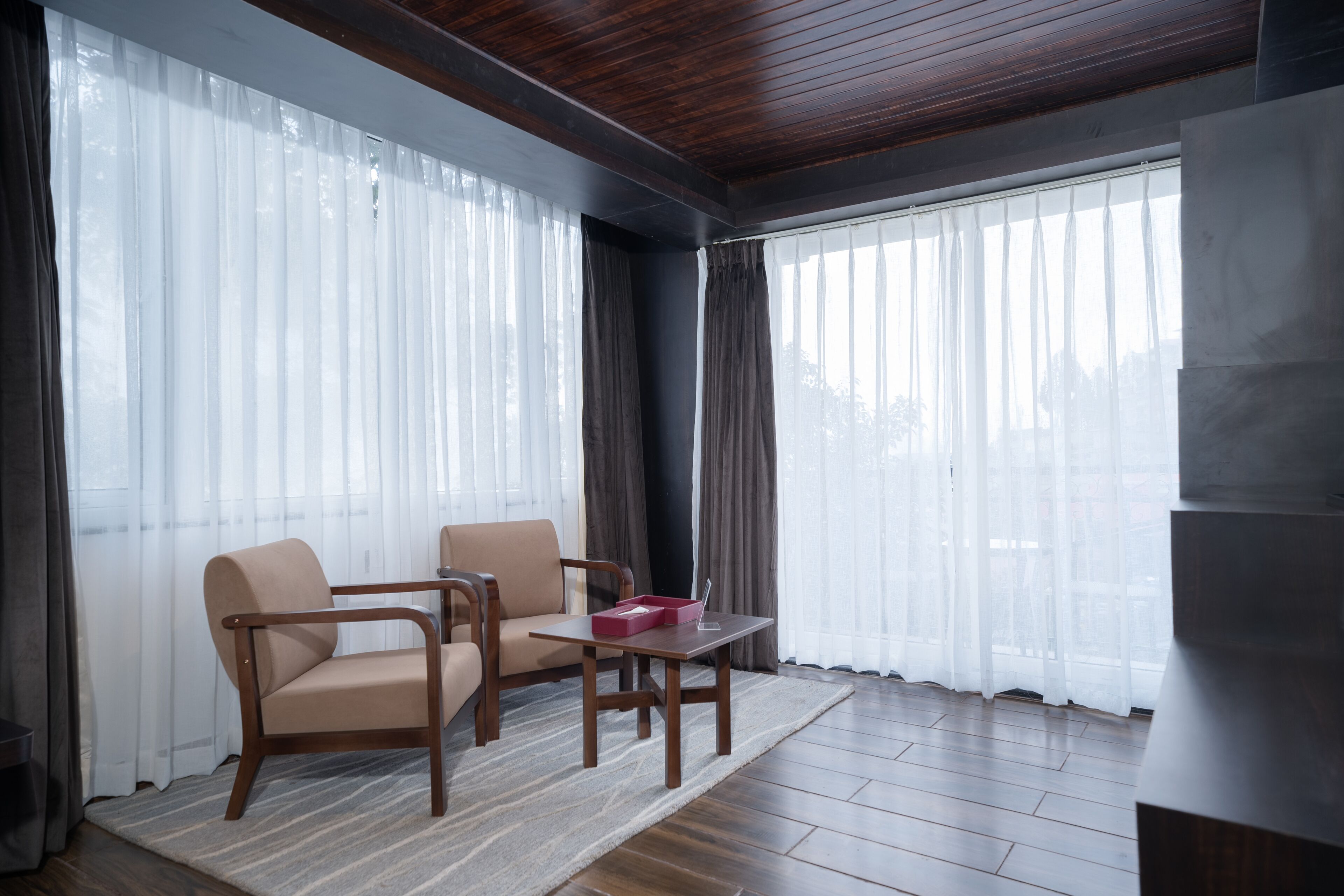 The West Gate Posada By Summit