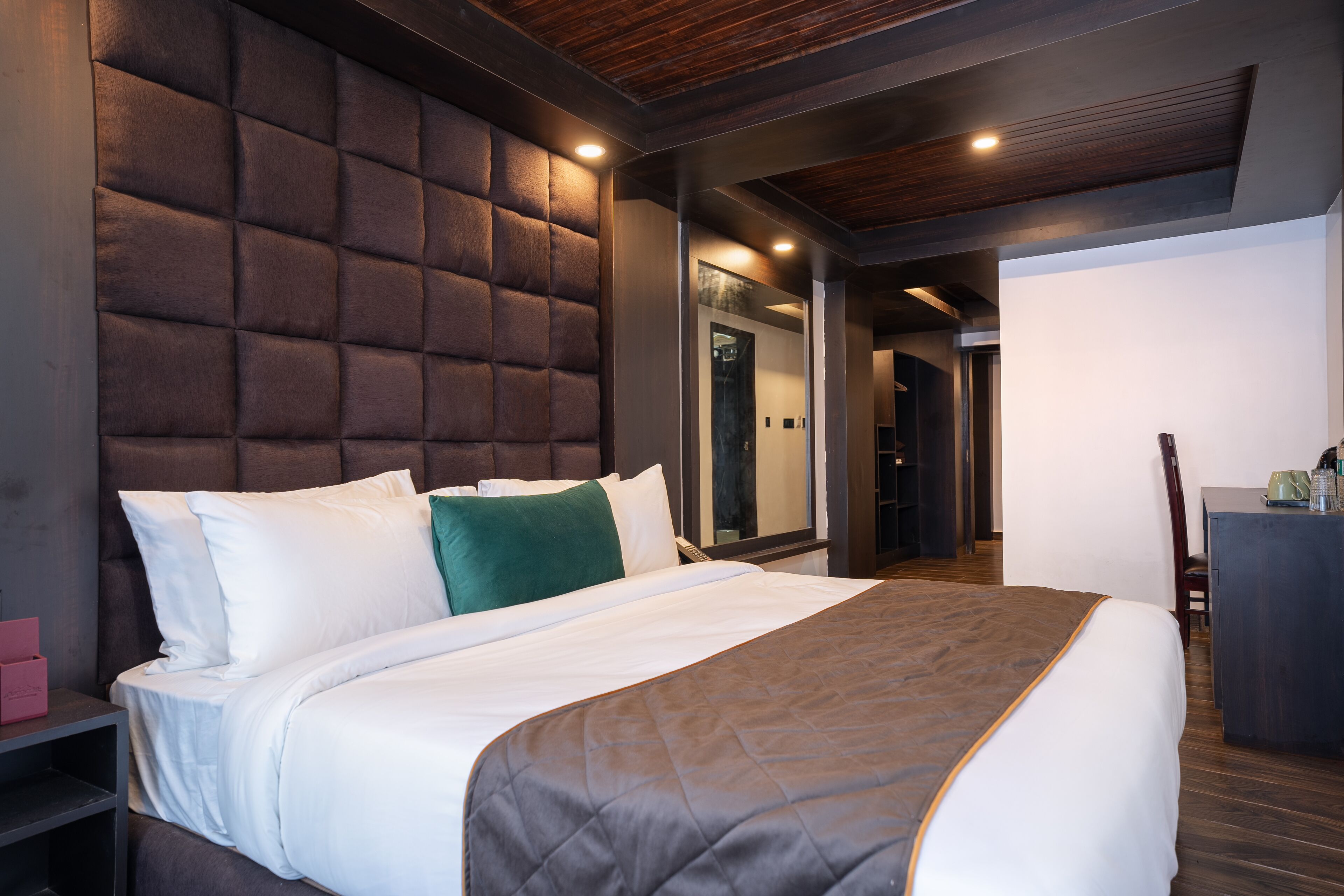 The West Gate Posada By Summit