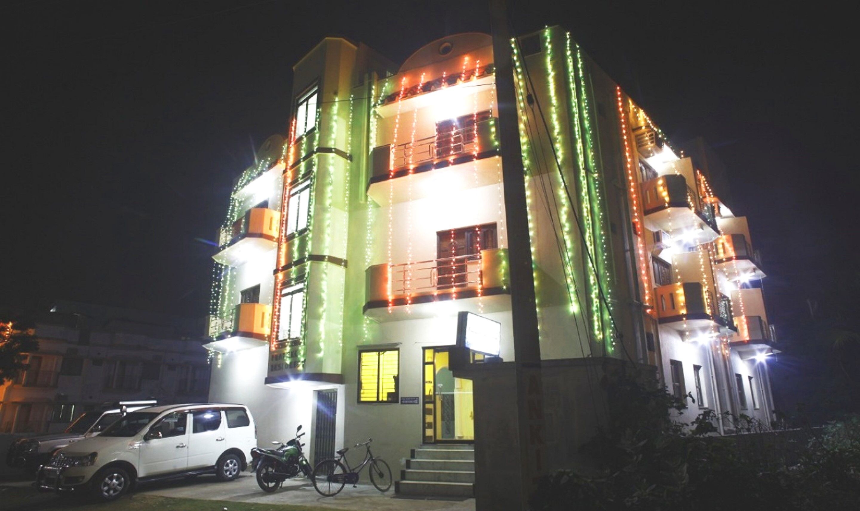 Prateek Residency by Goroomgo