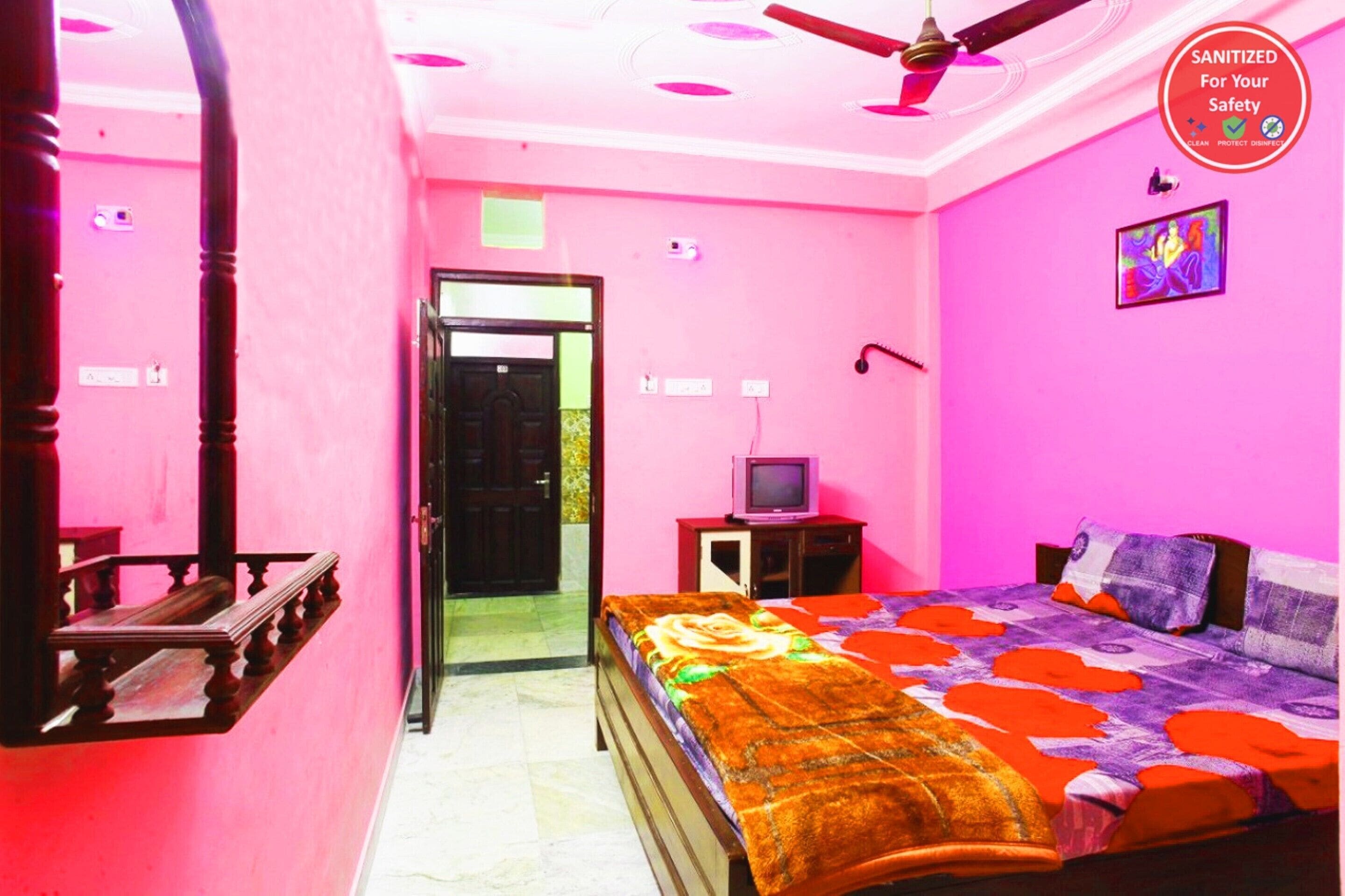Prateek Residency by Goroomgo
