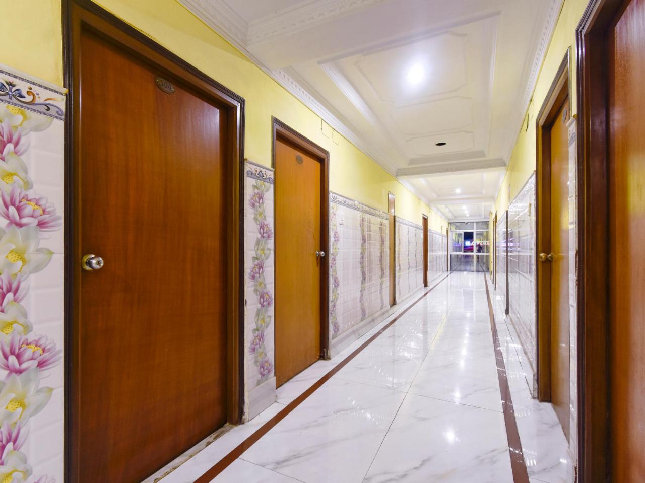 Hotel Classic Inn by OYO Rooms