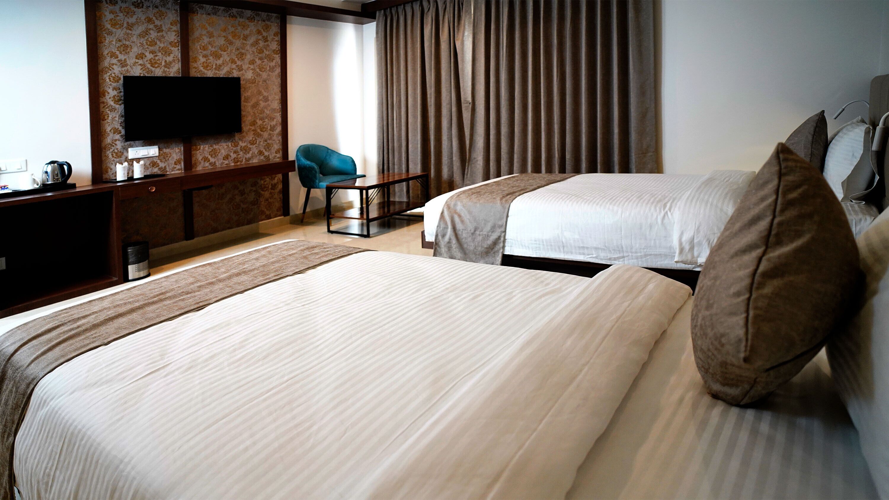 Swarna Hotel & Resort