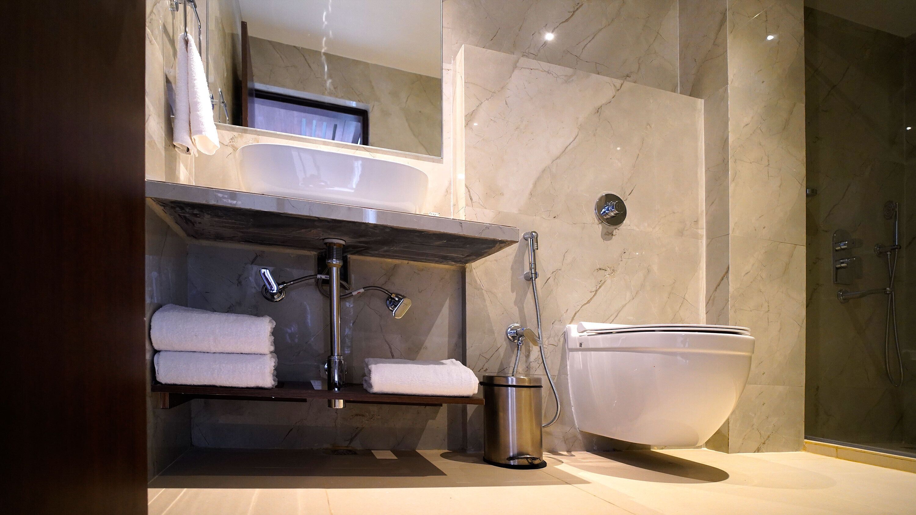 Swarna Hotel & Resort