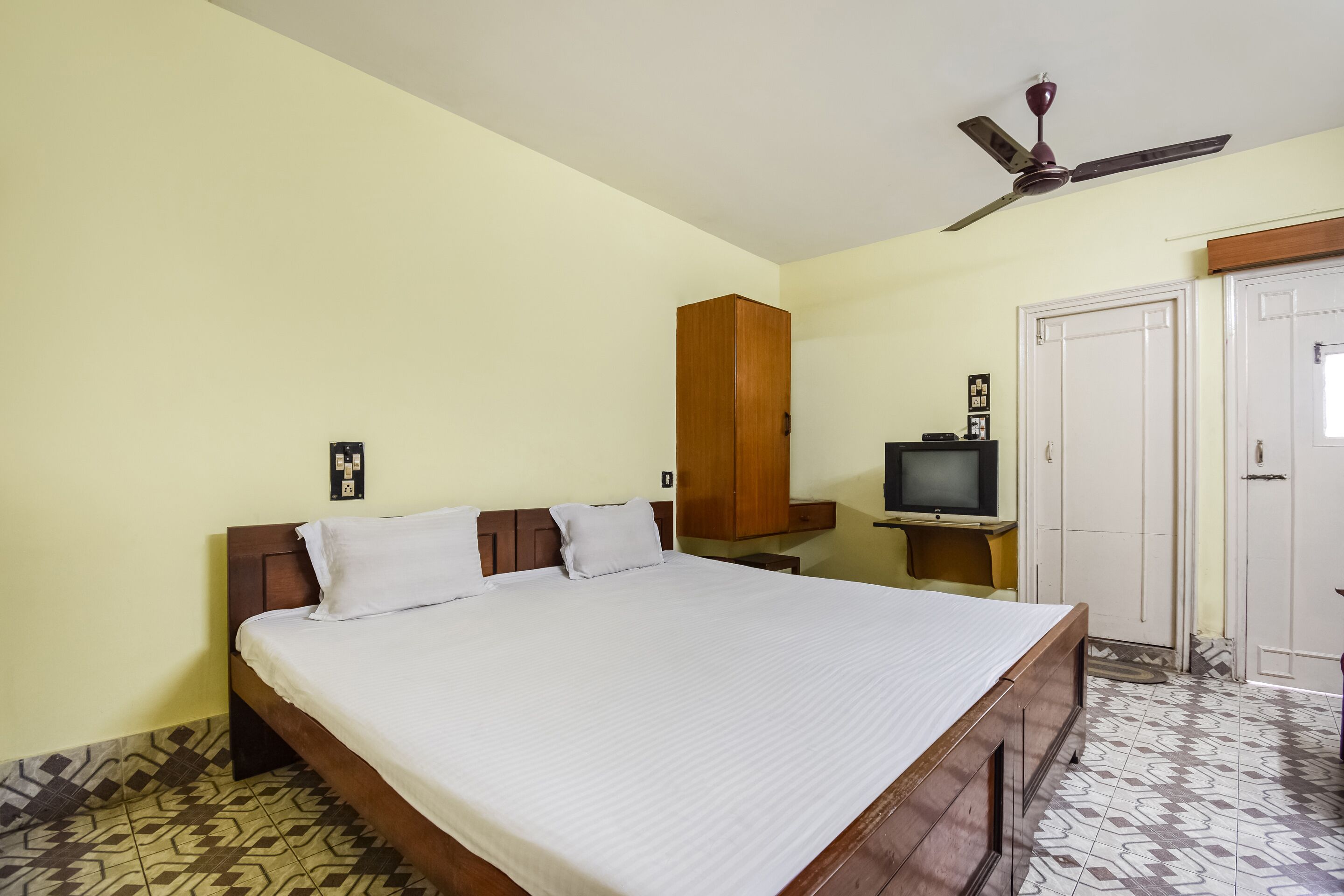 The Hotel Park by OYO Rooms