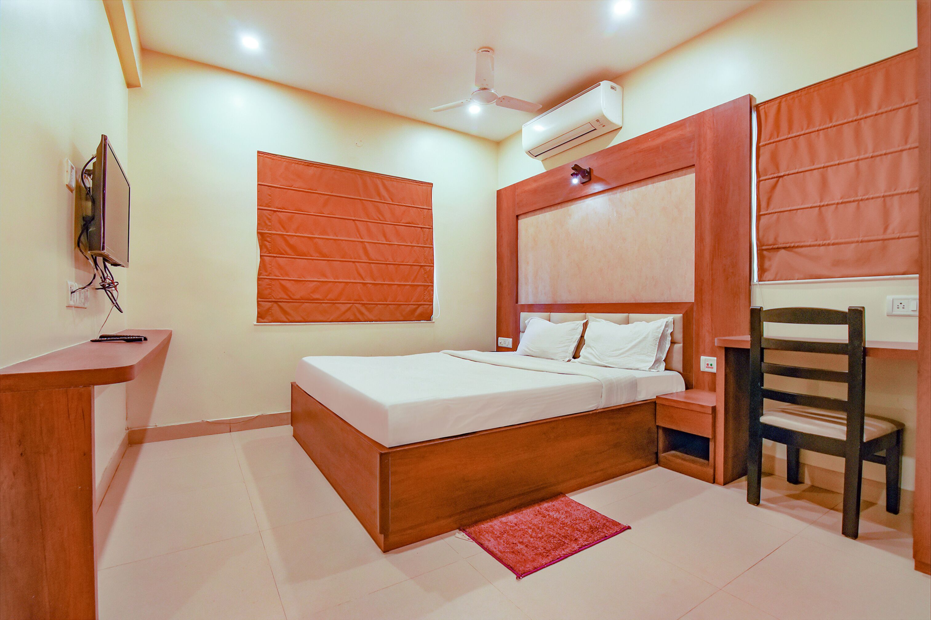 Dream Plaza By FabHotel