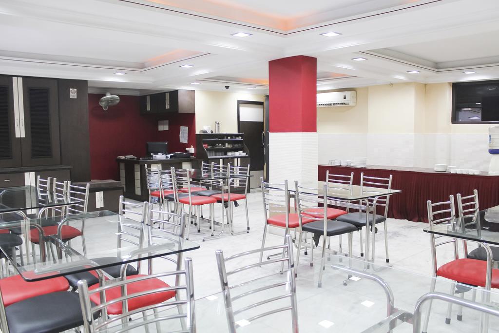 Hotel Arya International