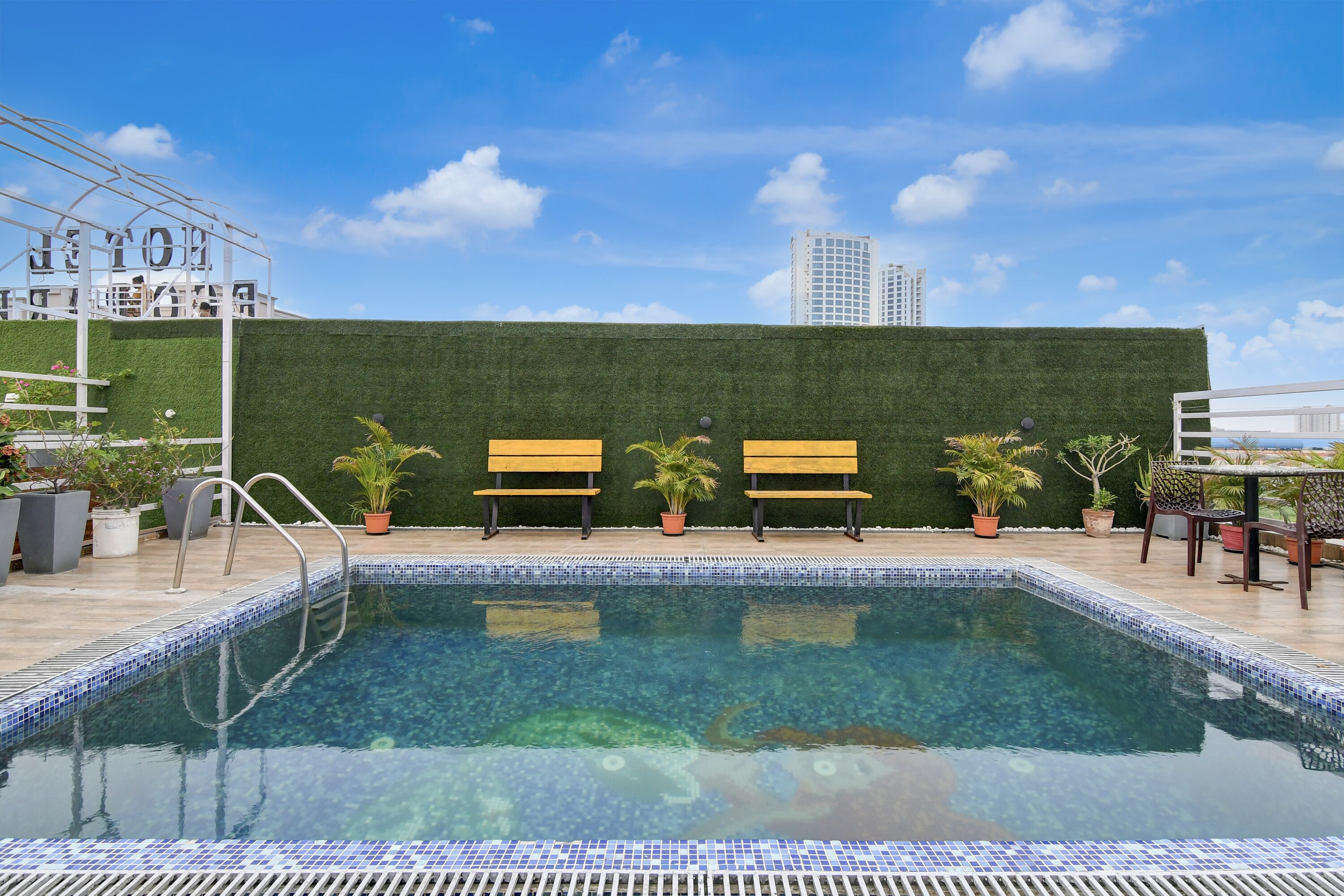 FabHotel Prime Eco Park