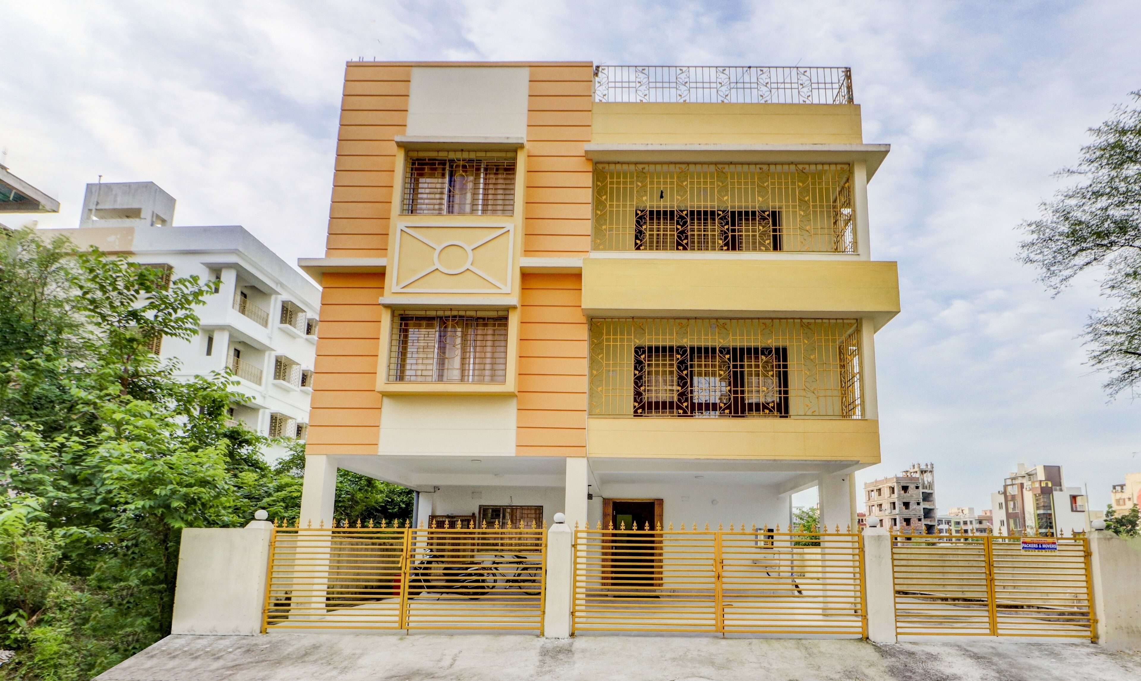 Flama House by Treebo