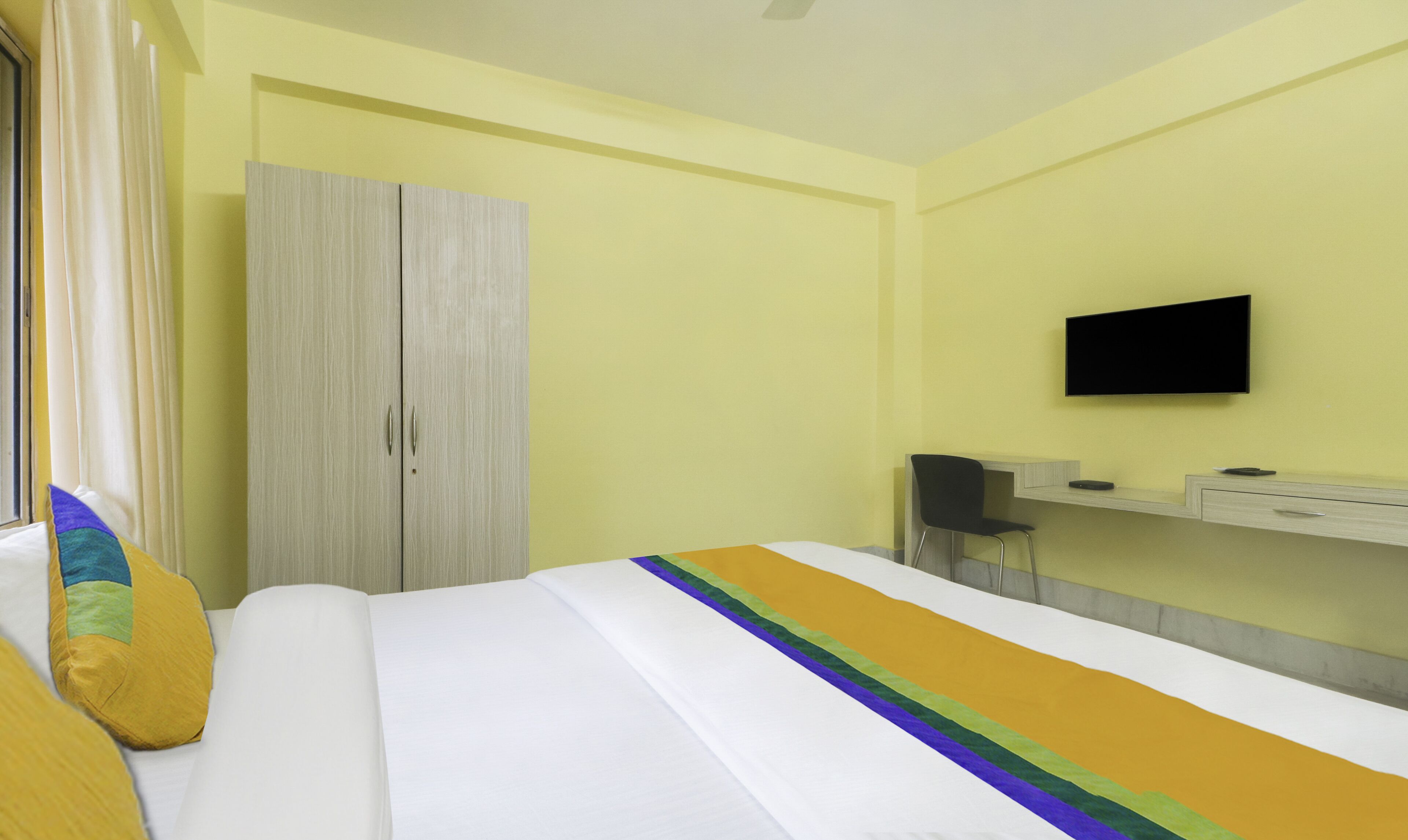 Flama House by Treebo