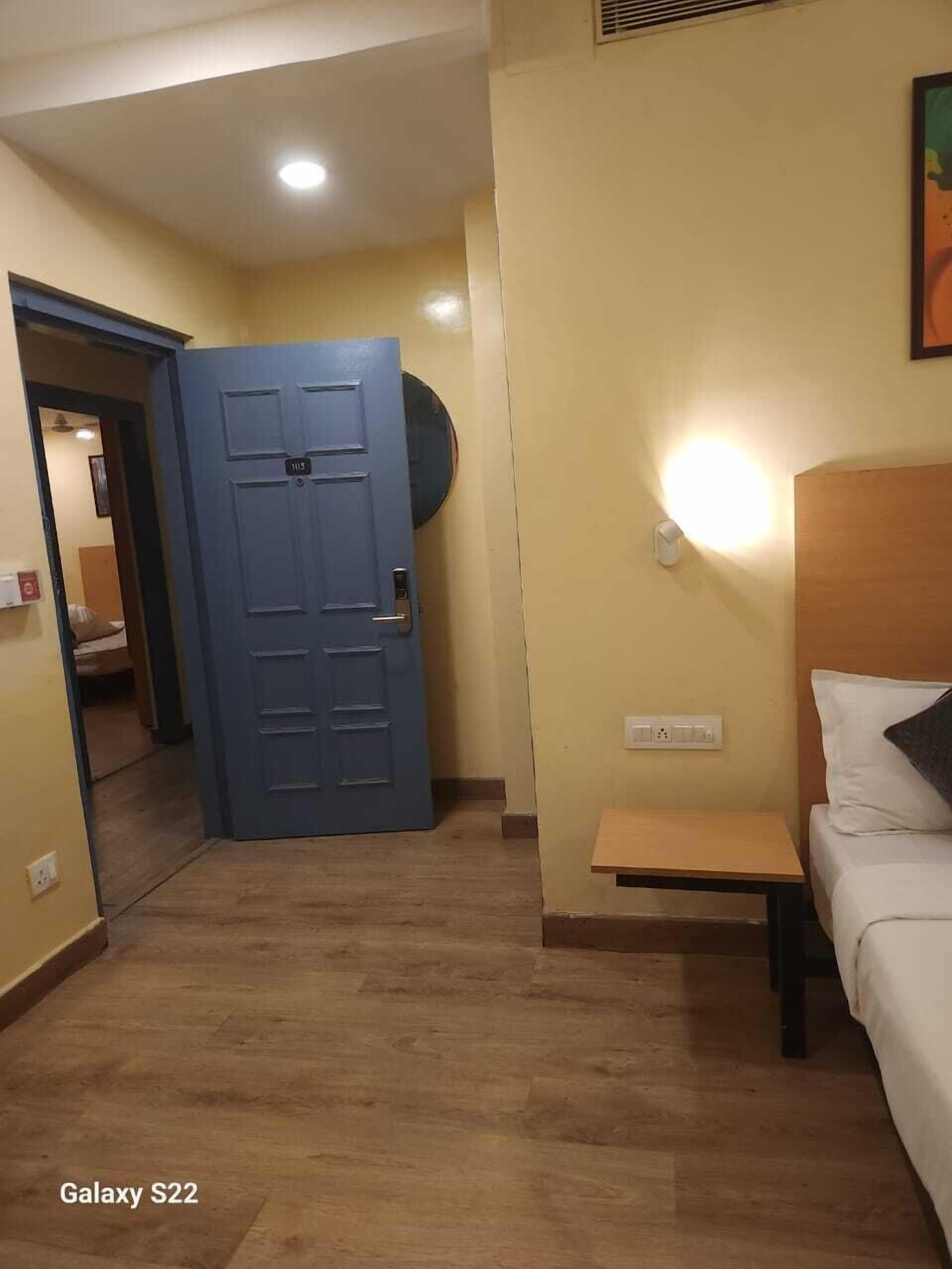 Hotel Consulate