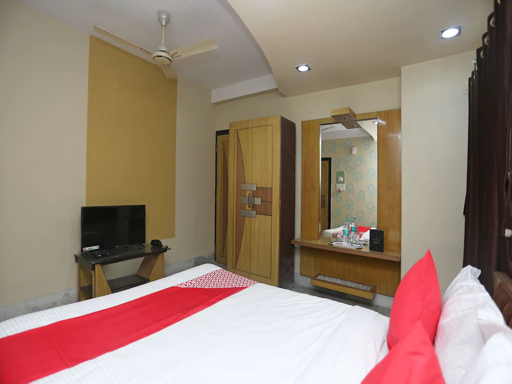 Hotel Grand Mishra International by OYO Rooms