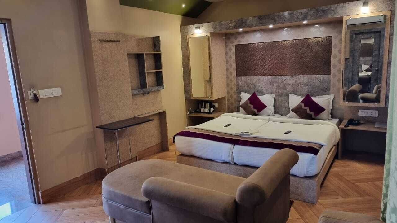 Hotel Shreesh Kolkata