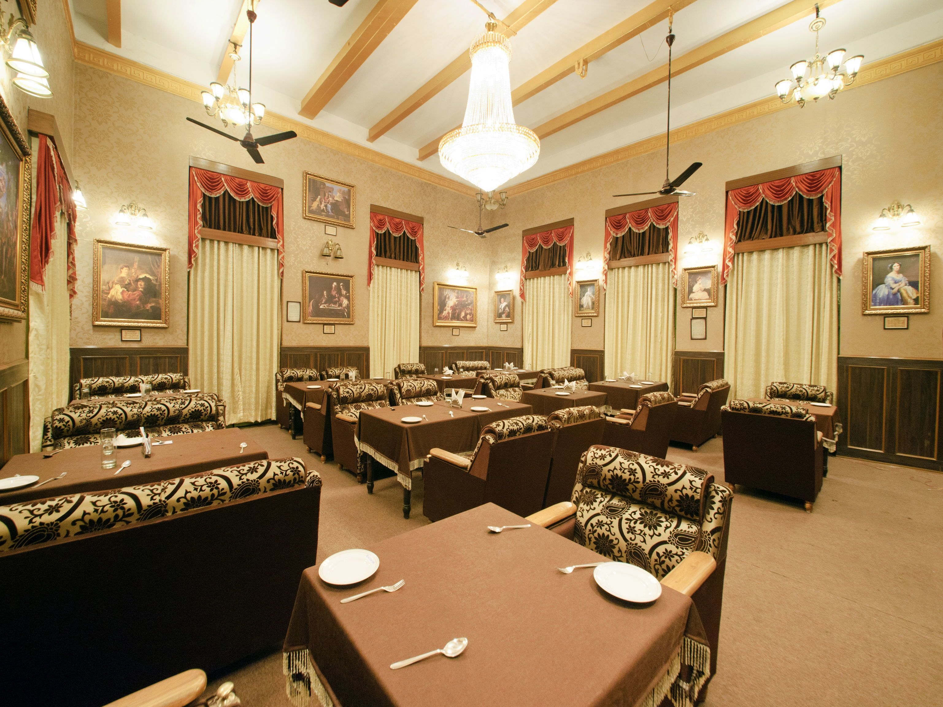 Hotel YMCA Esplanade