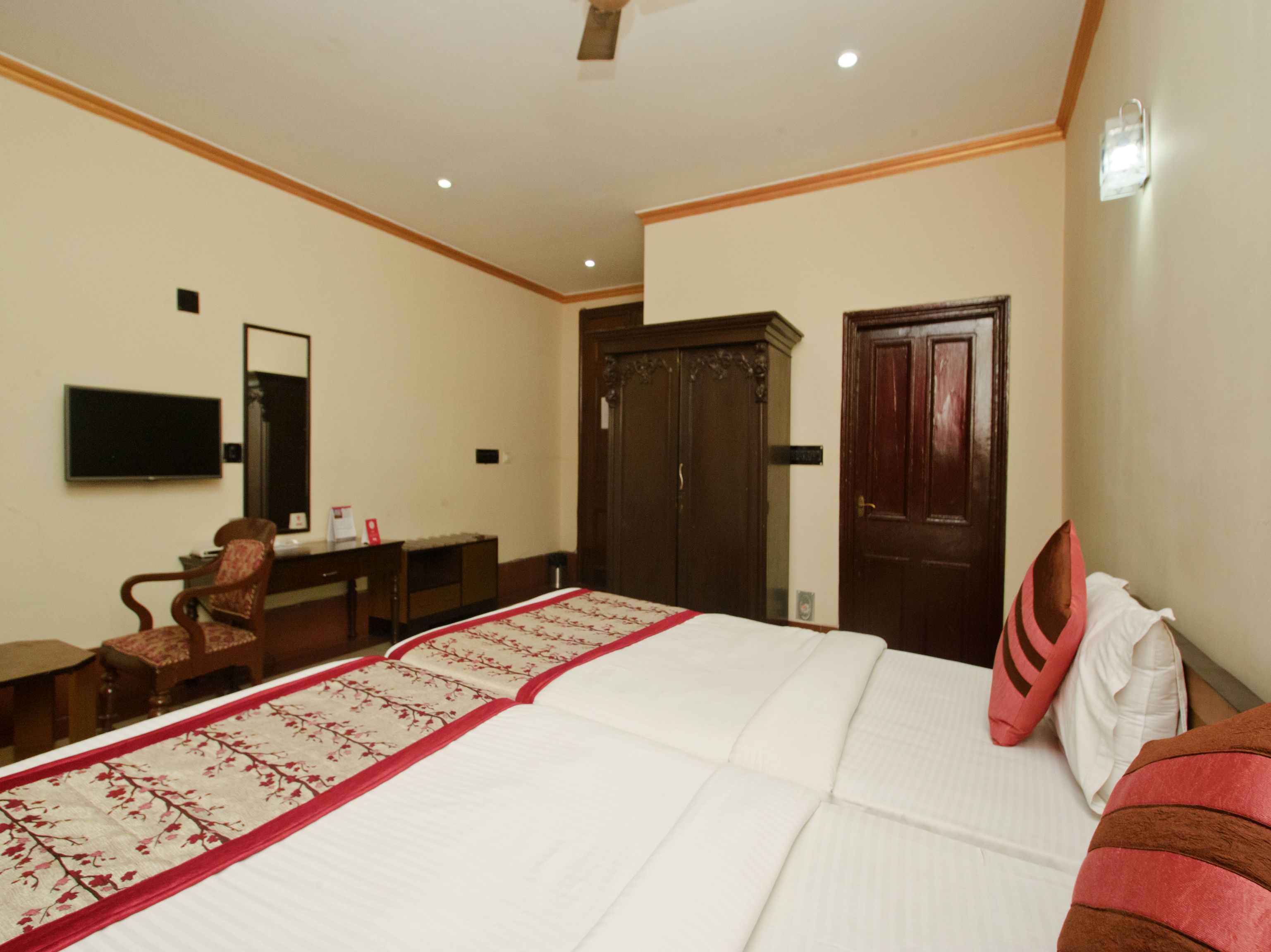 Hotel YMCA Esplanade