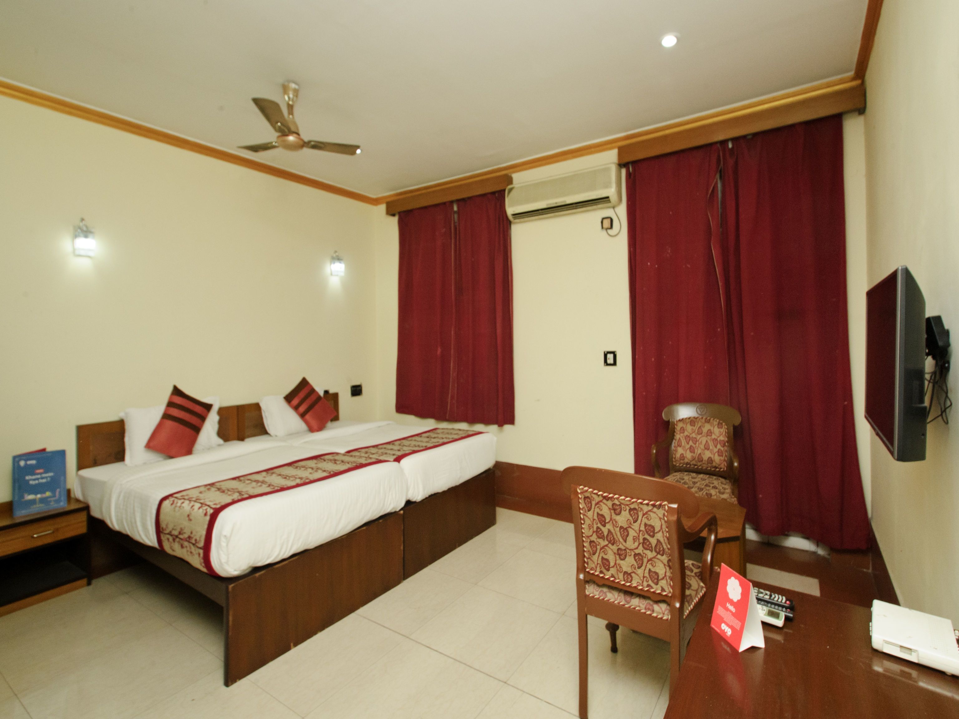 Hotel YMCA Esplanade