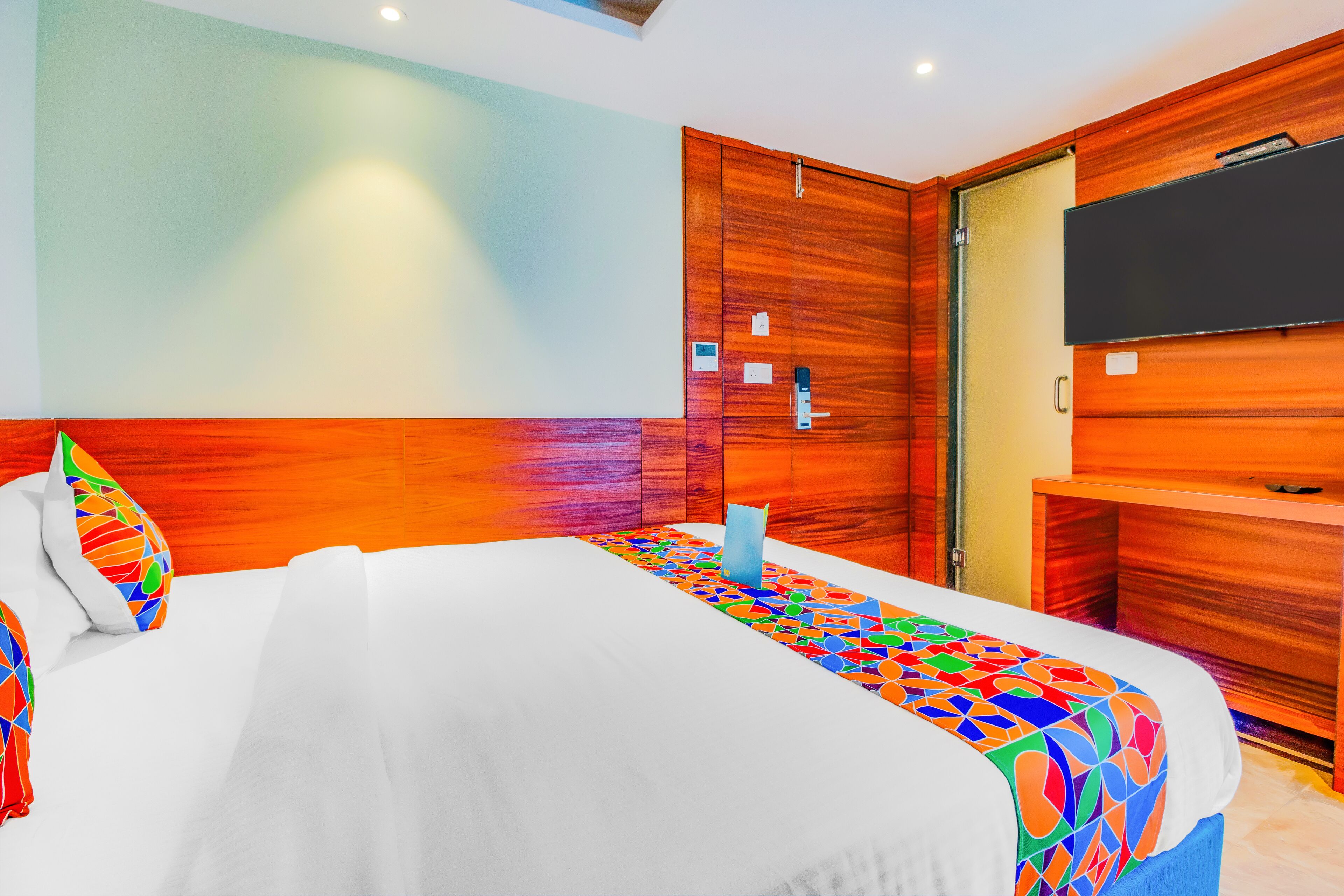 Kings Crown by FabHotels