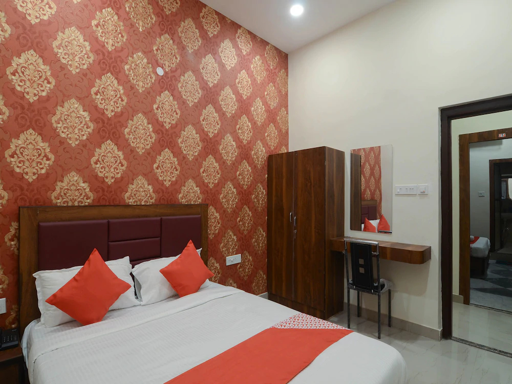 OYO 13641 Elgin Terrace