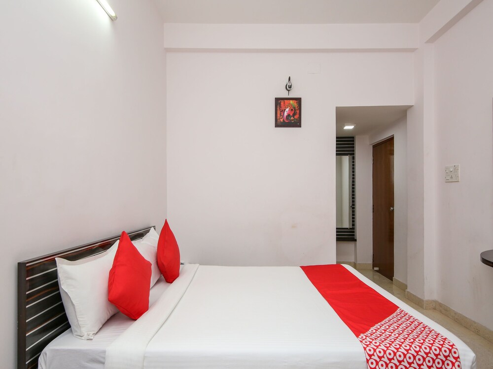 OYO 1760 Salt Lake Sector 1