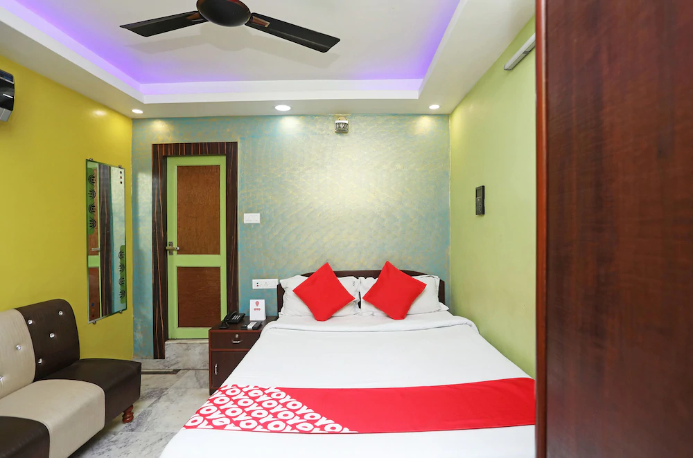 OYO 7741 Hotel Hamza International