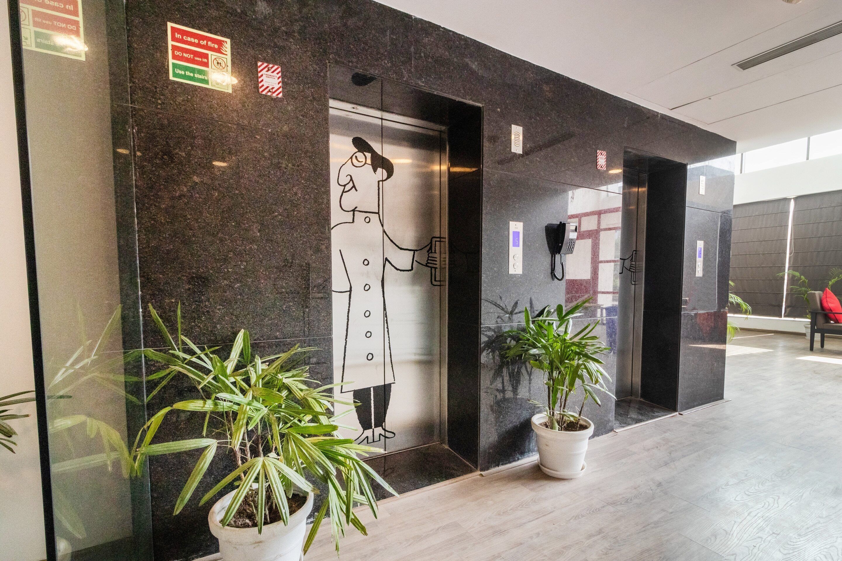 OYO Townhouse 120 The Axis