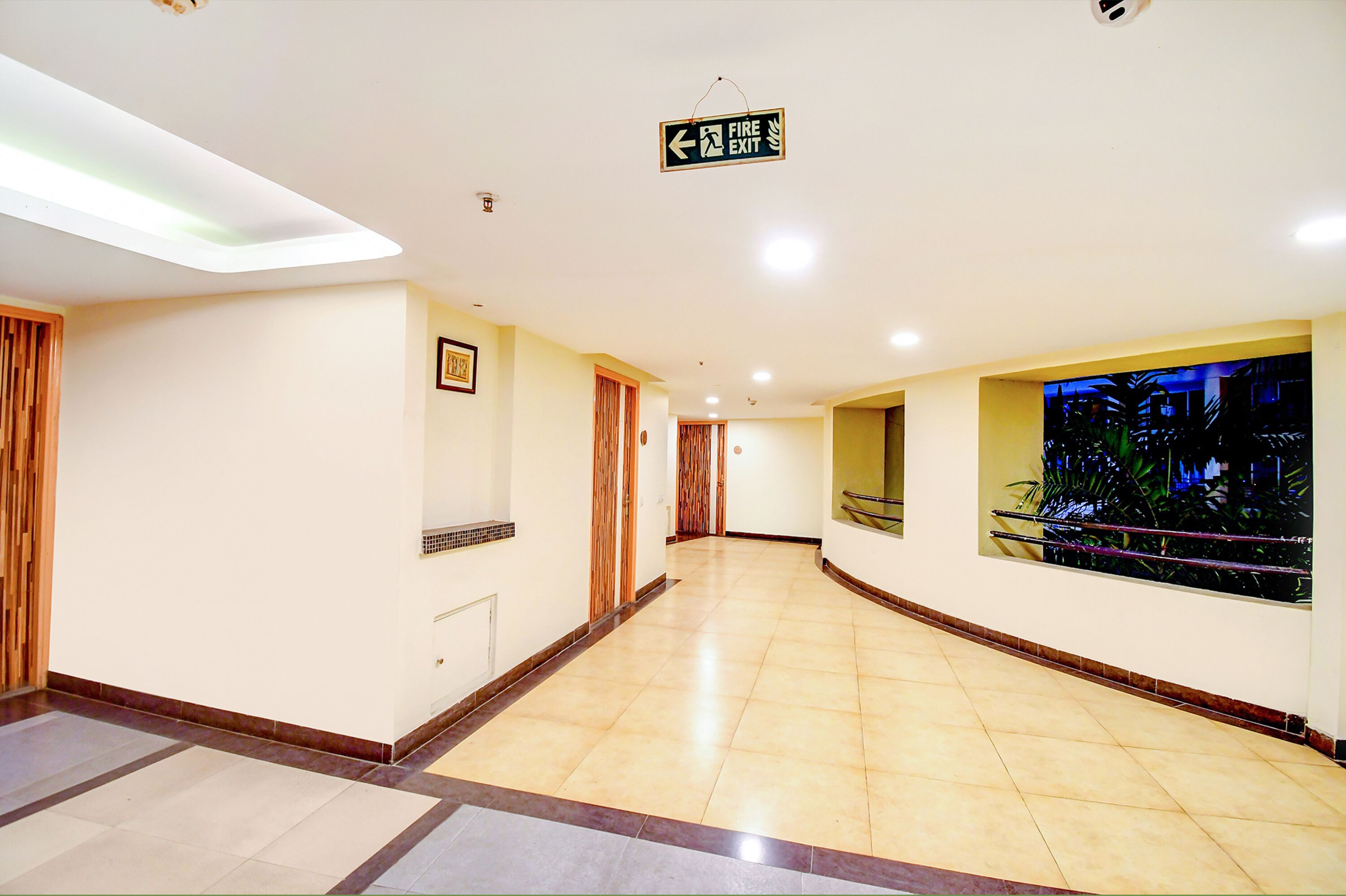 Townhouse Oak Indeedcare Hotel & Resorts
