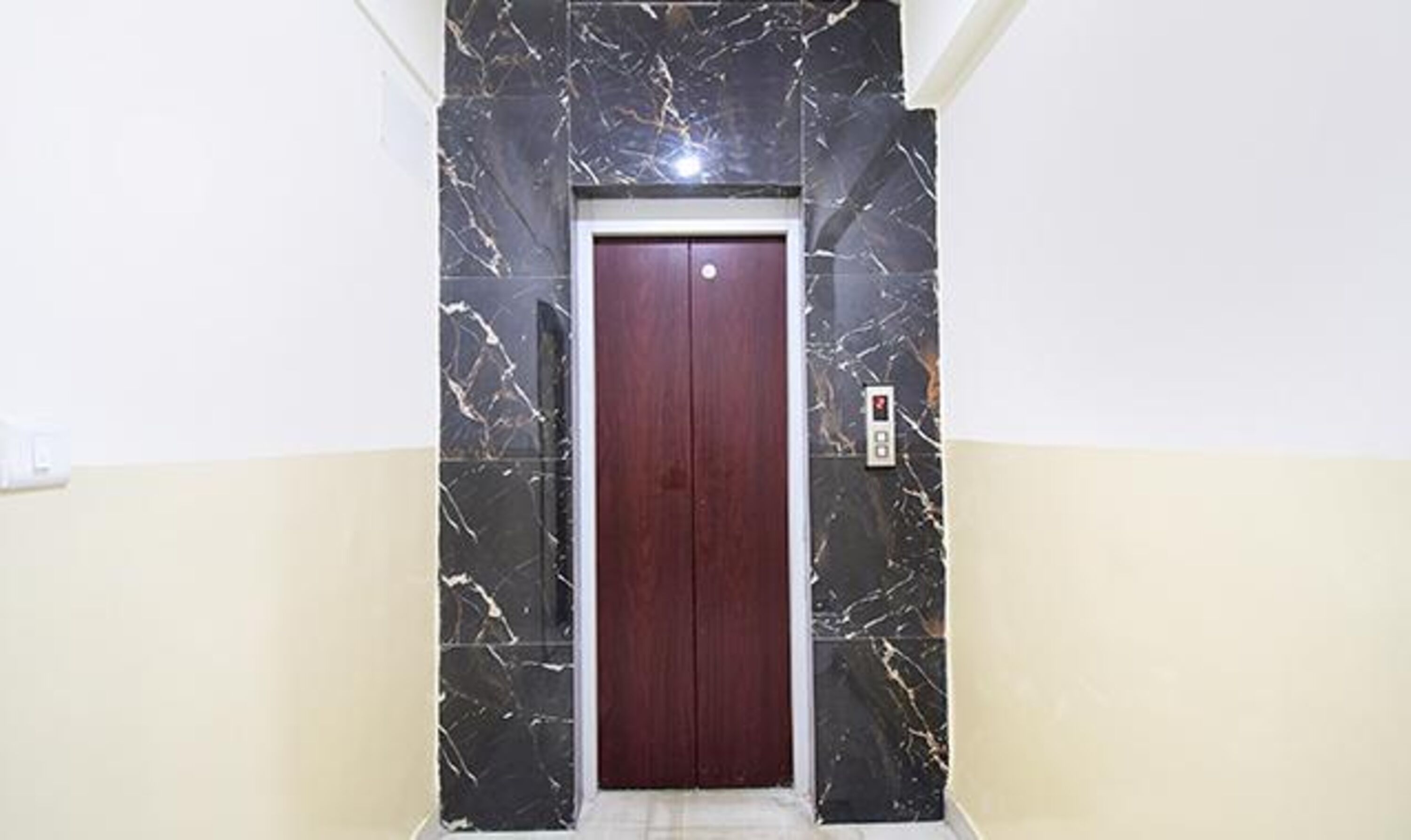 Royal Palm By Fabhotel