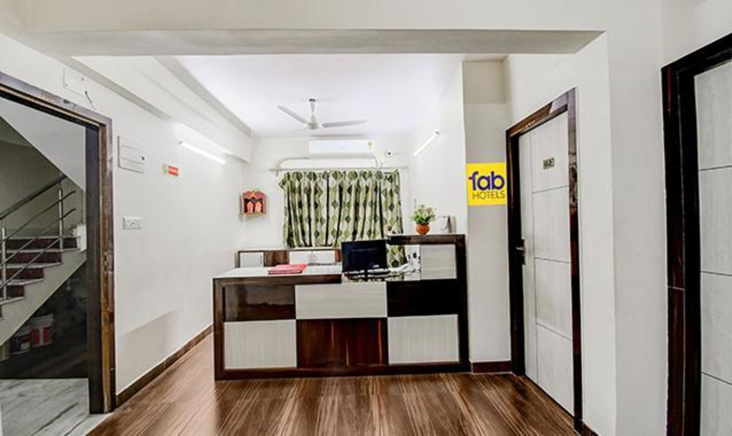 Royal Palm By Fabhotel