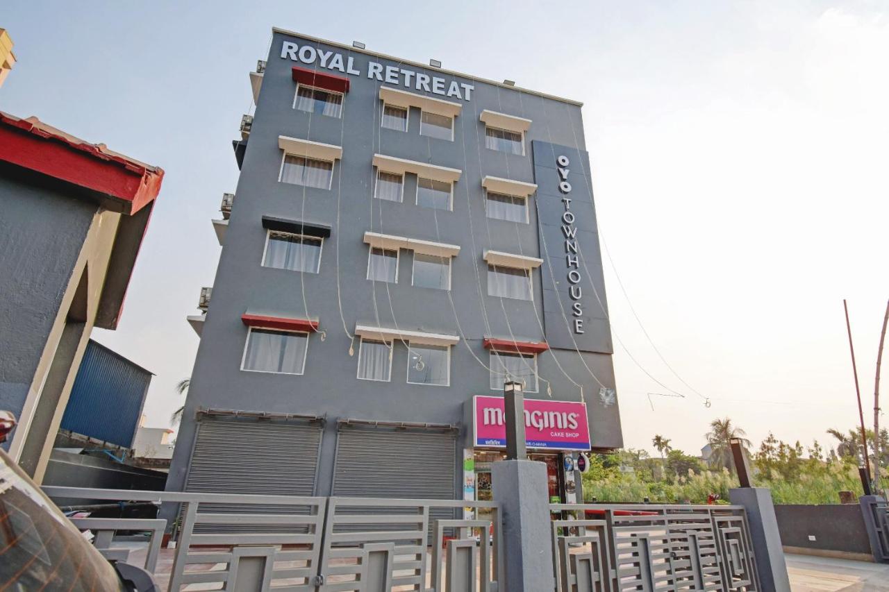 The Royal Retreat by OYO Rooms