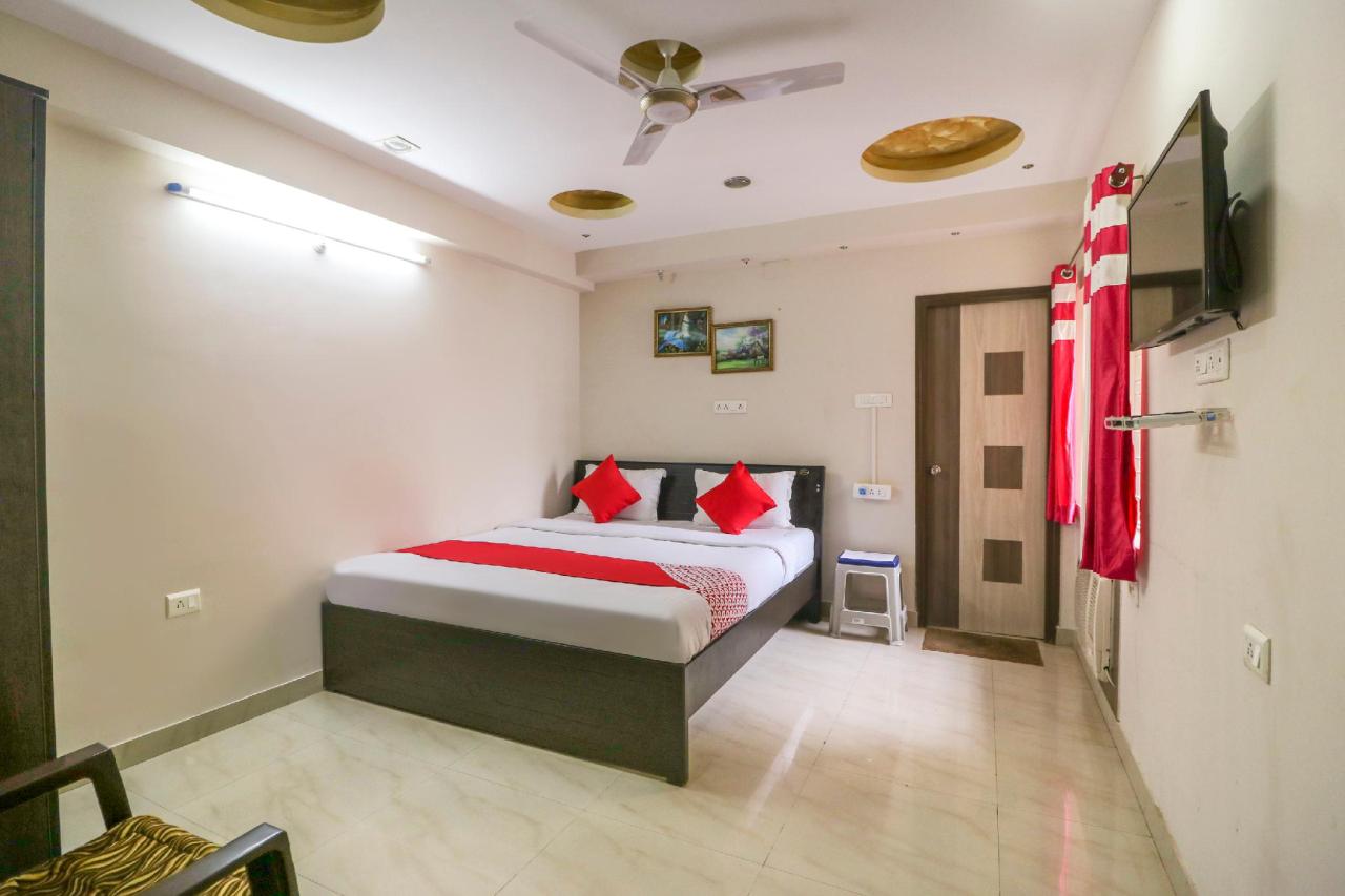 Uttar Banga Guest House by OYO Rooms