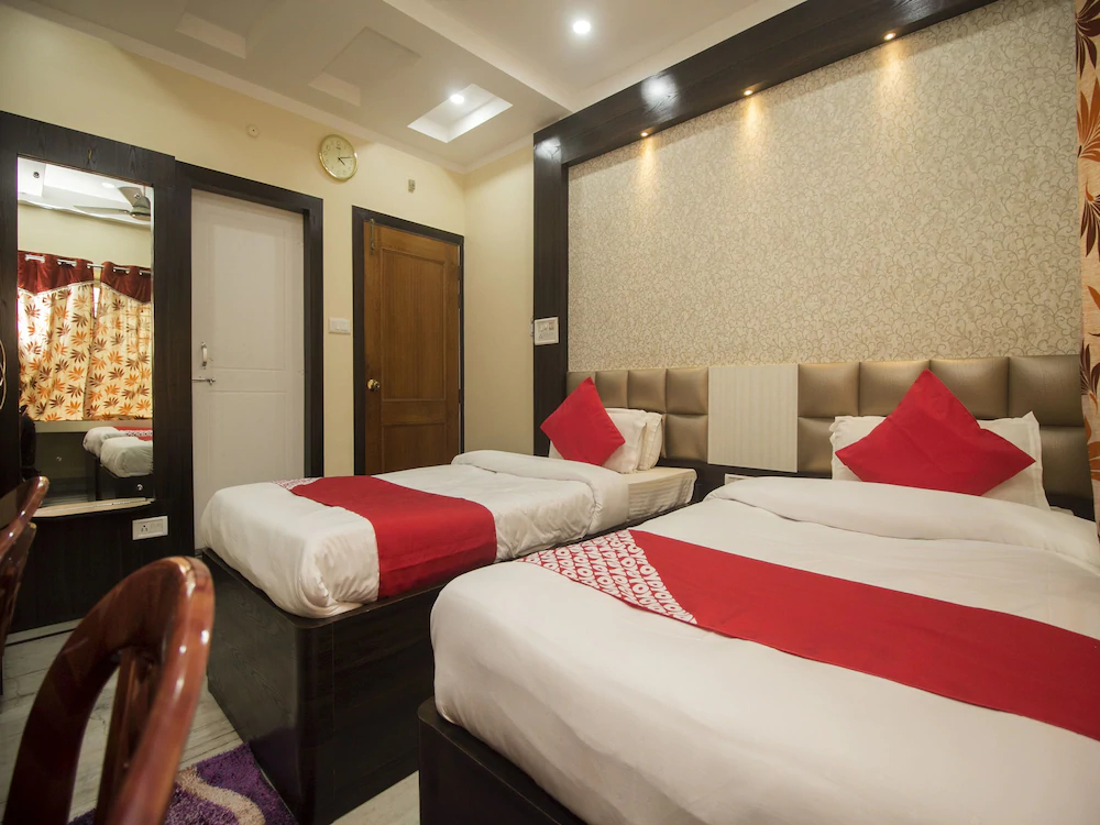 Classic Lodge By OYO Rooms