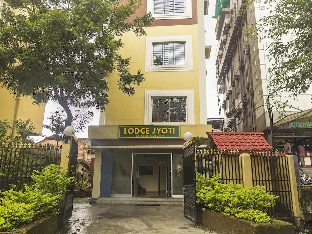 OYO 15788 Lodge Jyoti