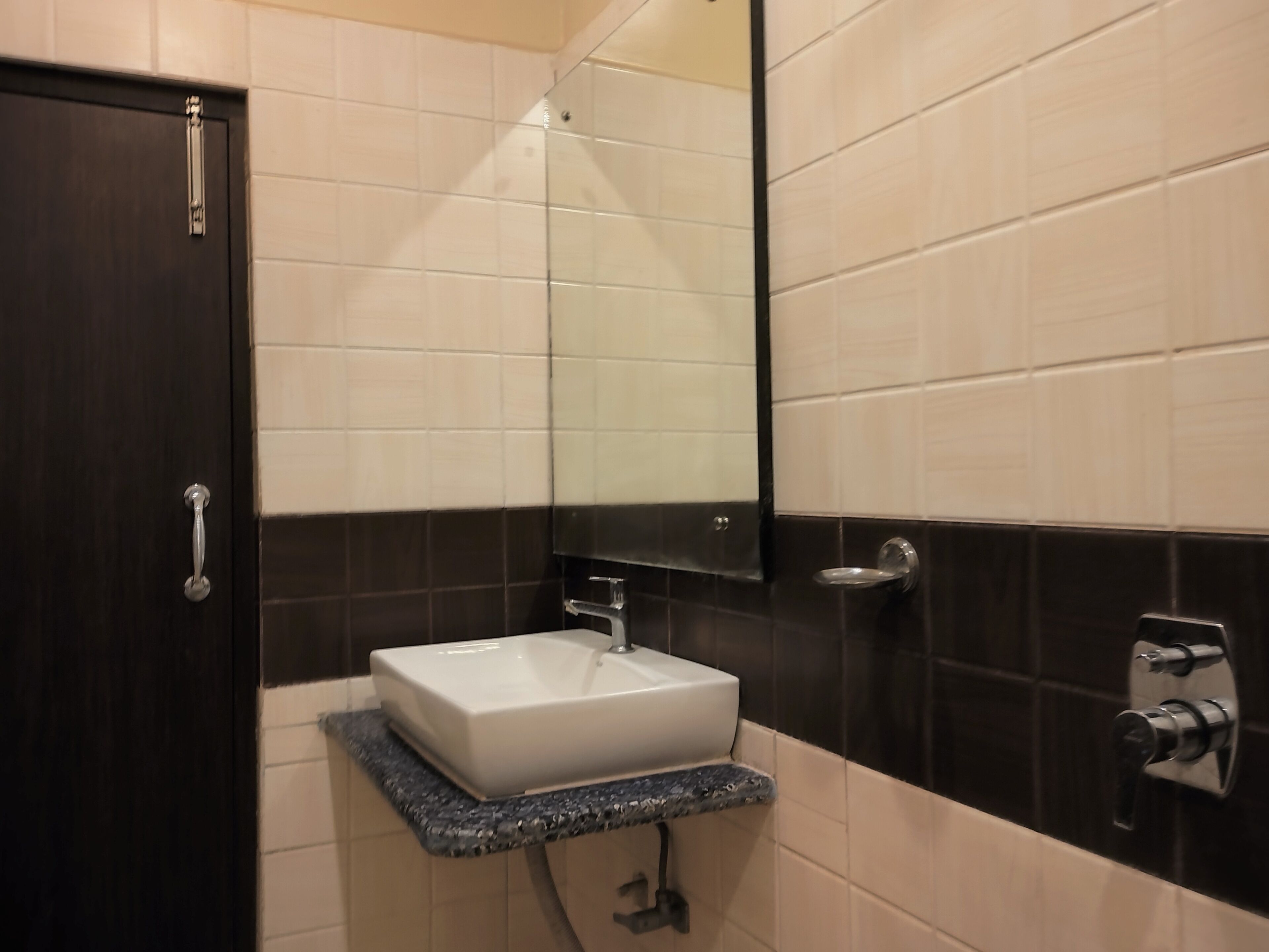 Hotel Binapani Deluxe 1