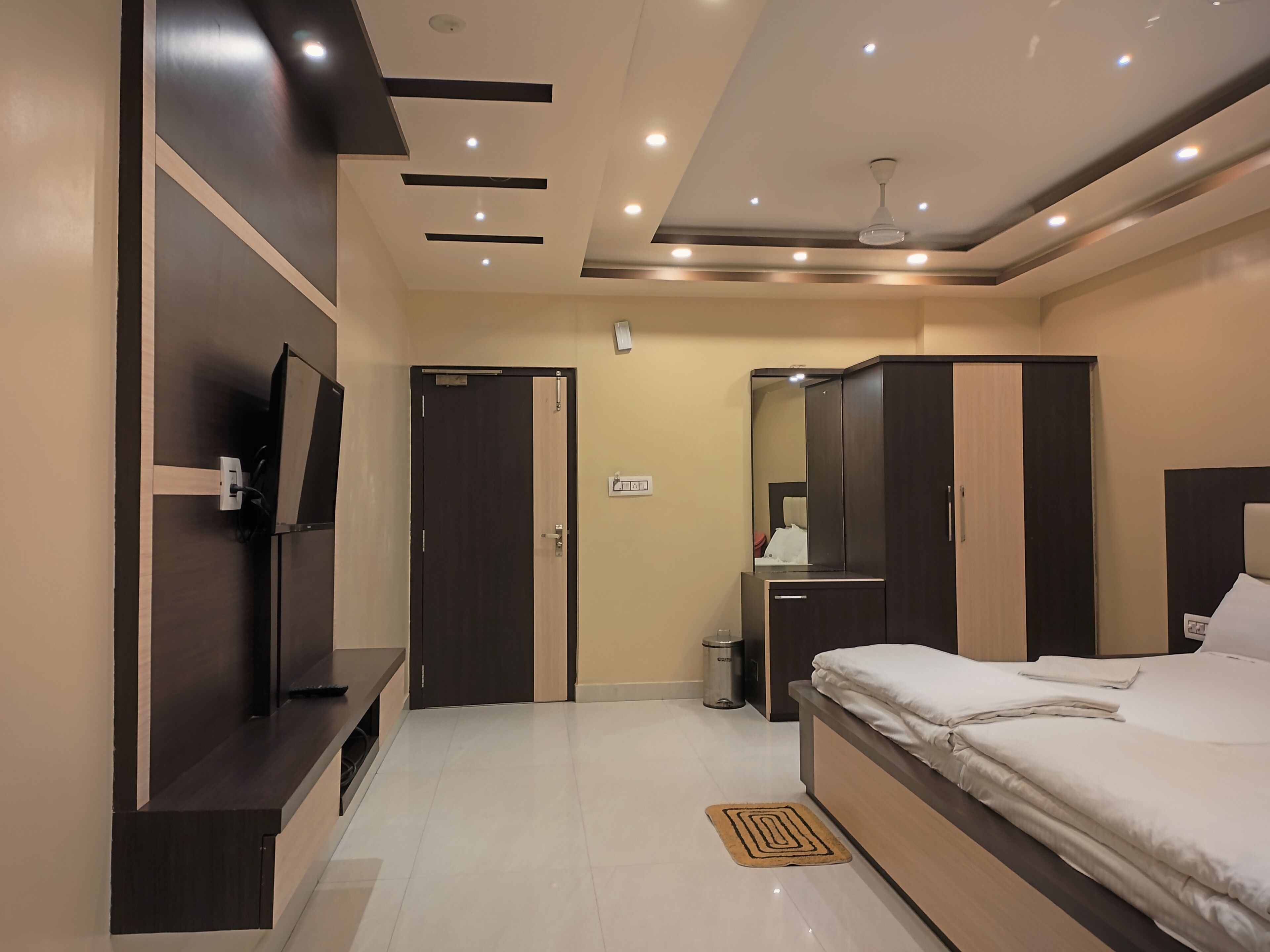 Hotel Binapani Deluxe 1