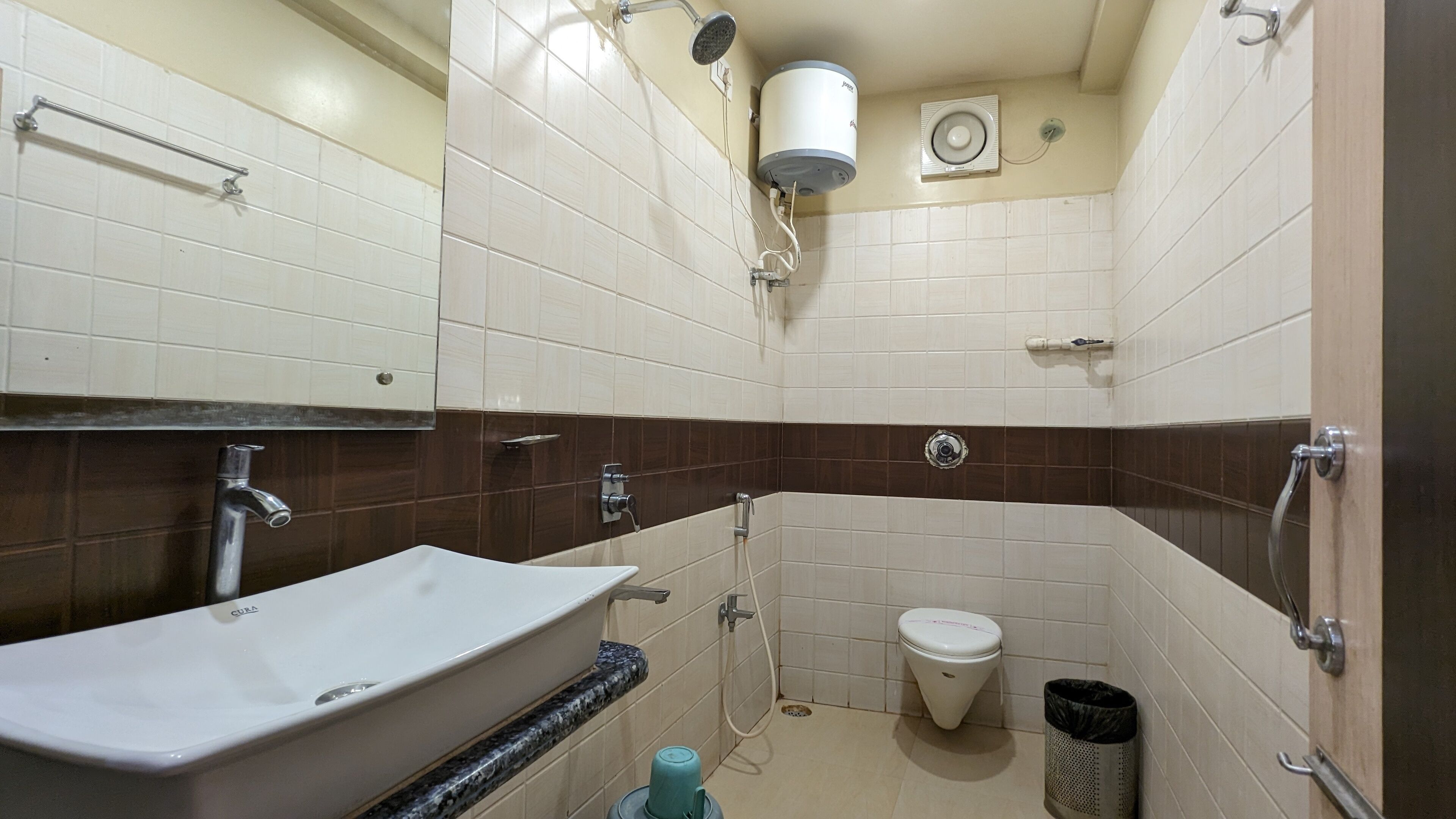 Hotel Binapani Deluxe 1