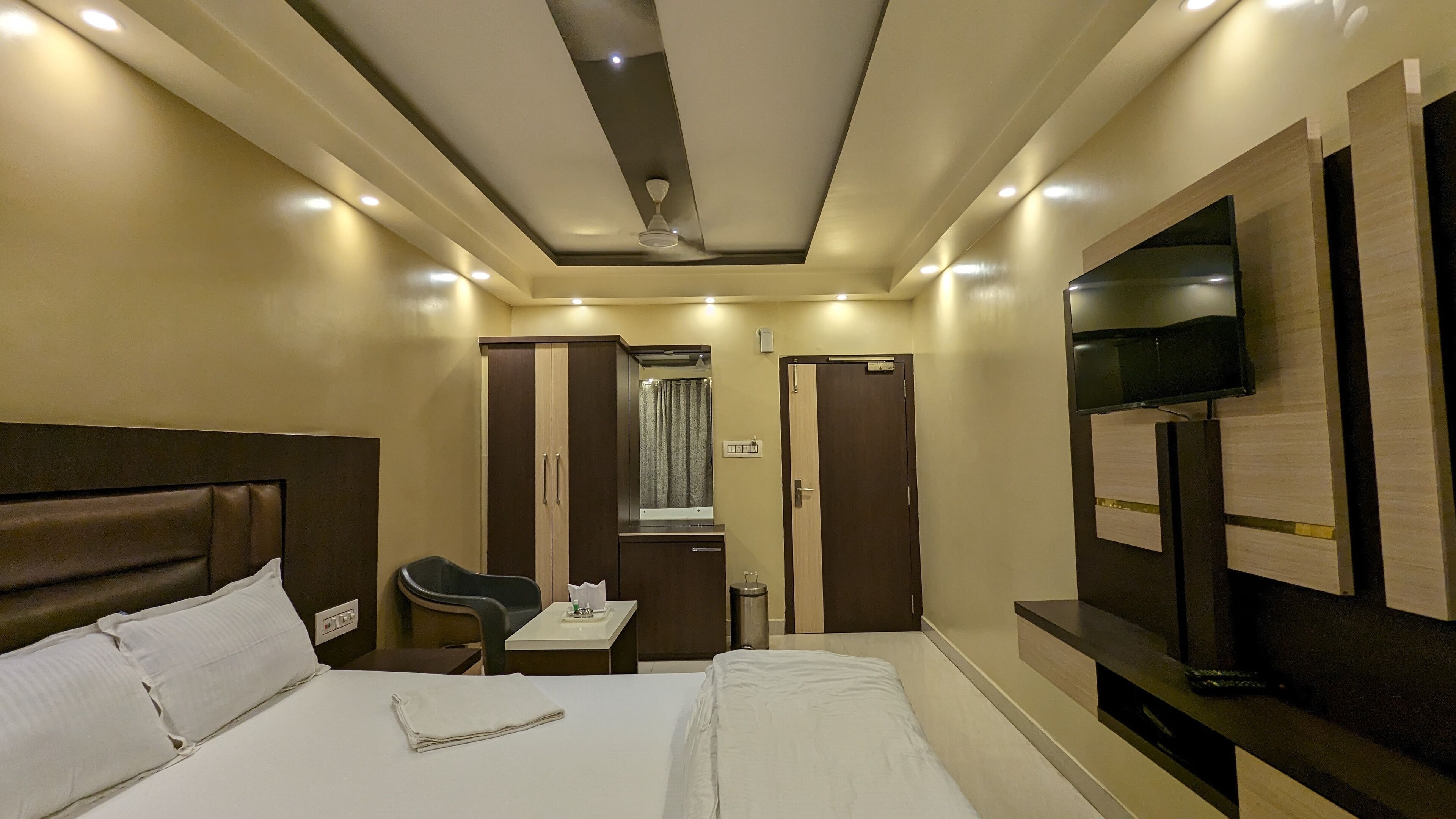 Hotel Binapani Deluxe 1