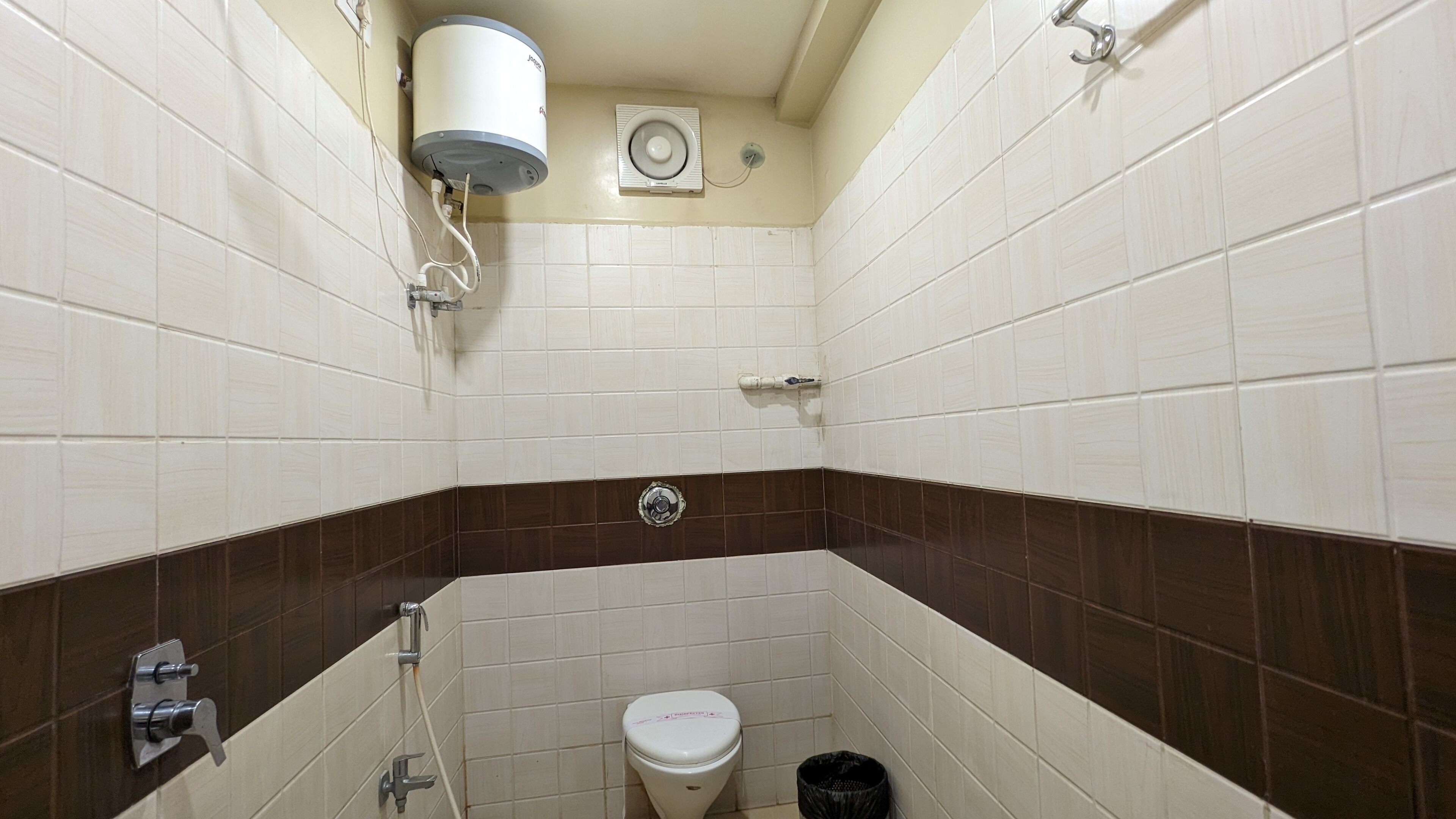 Hotel Binapani Deluxe 1