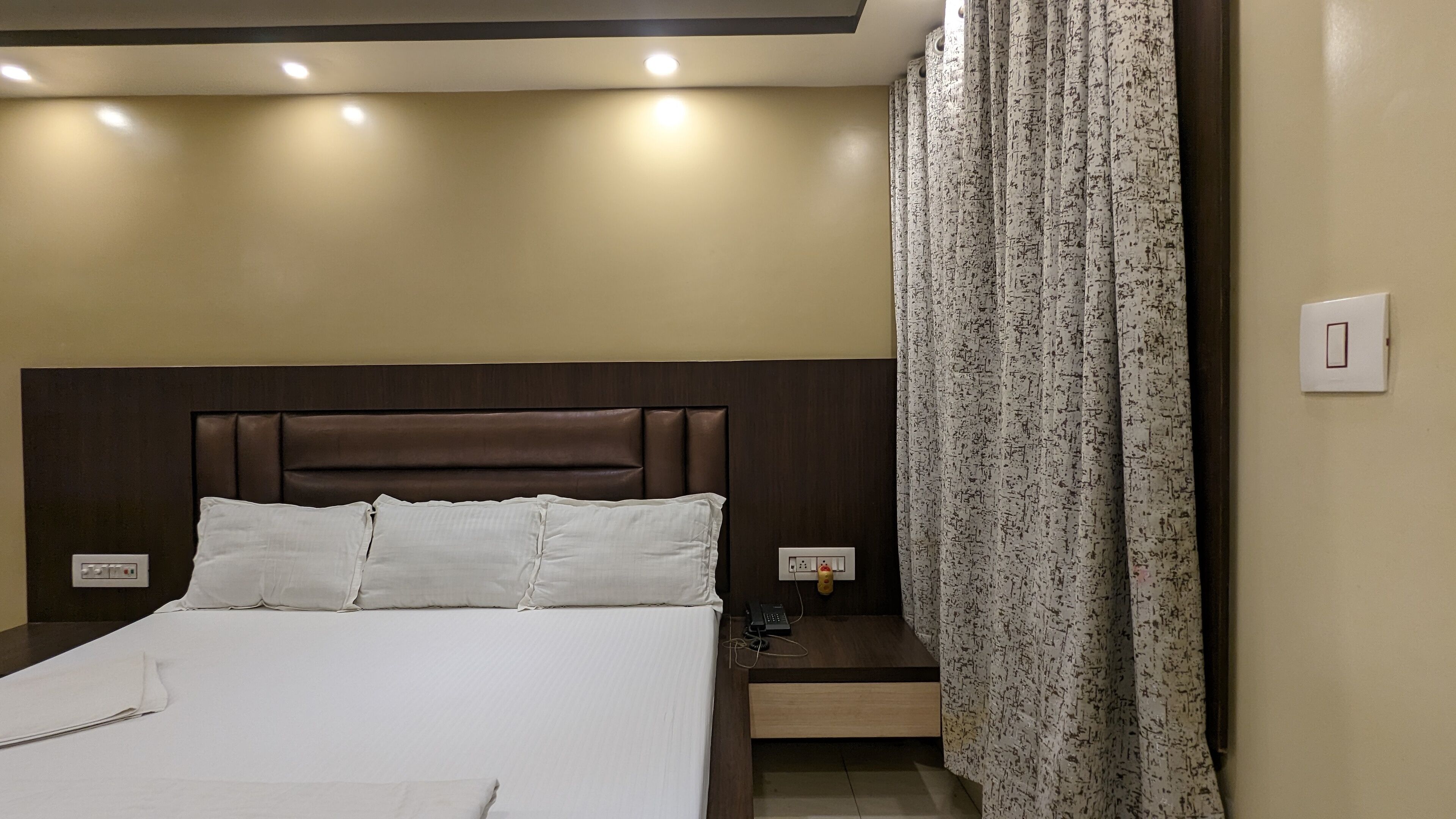 Hotel Binapani Deluxe 1