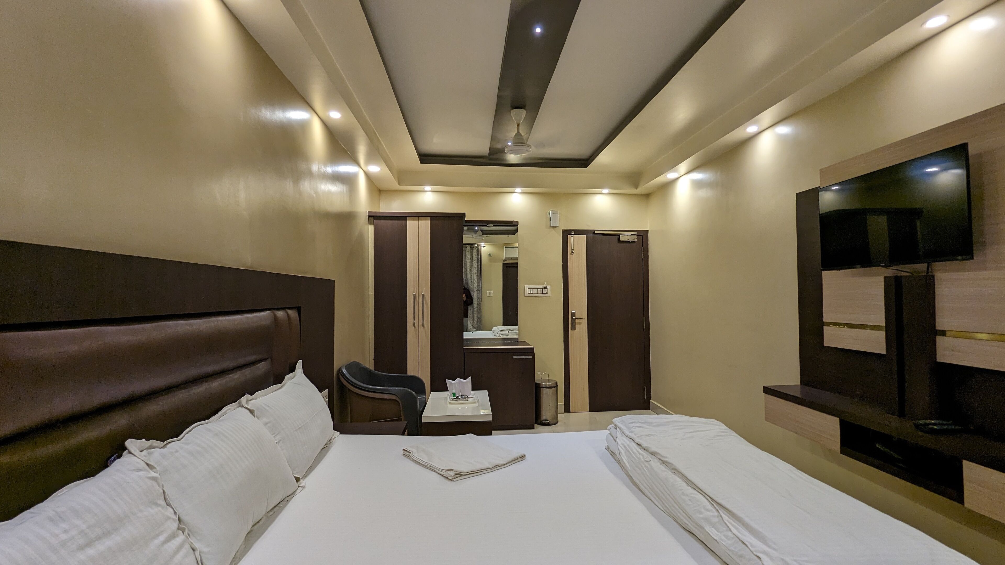 Hotel Binapani Deluxe 1