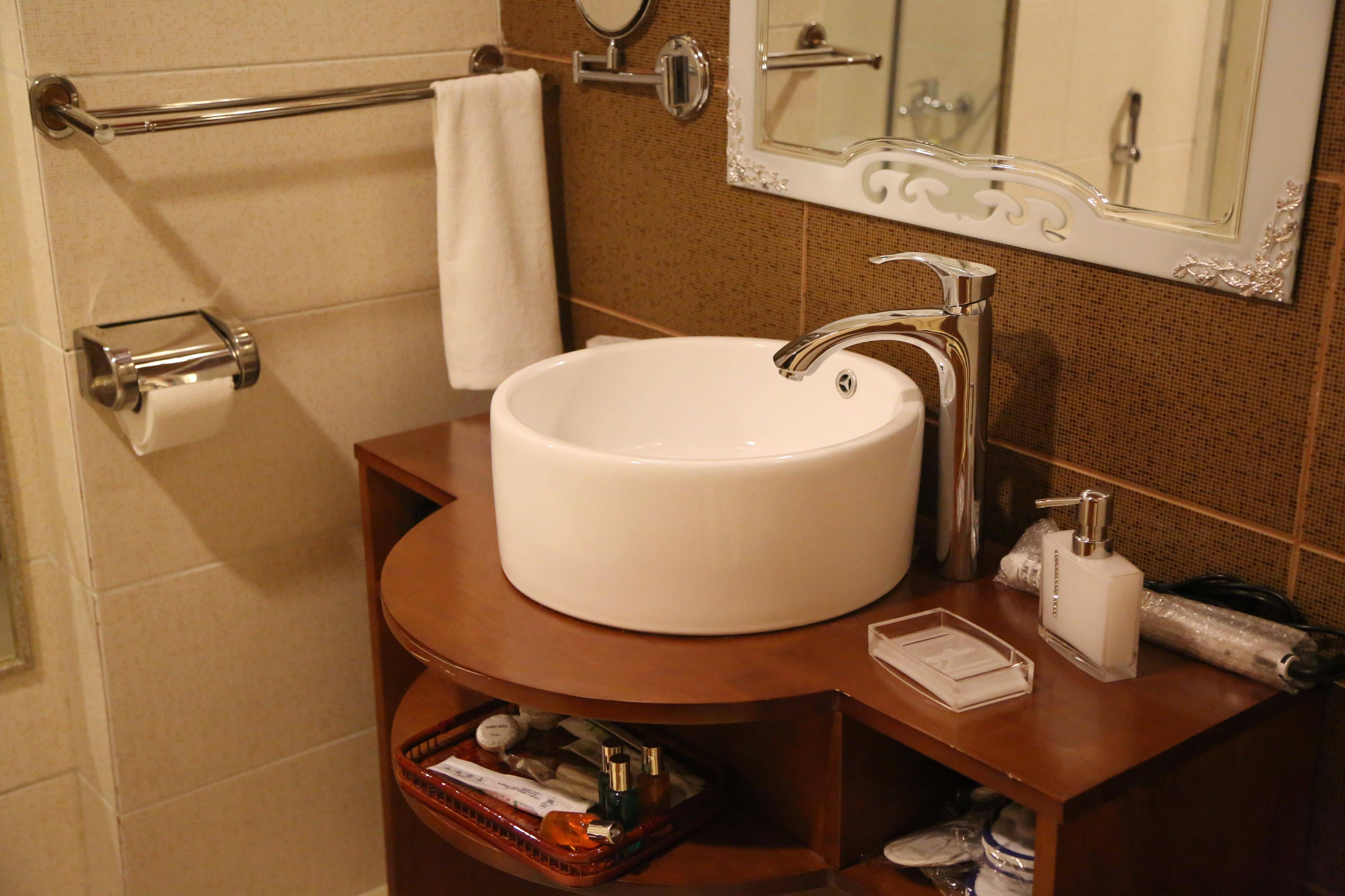 Basra Touristic Hotel