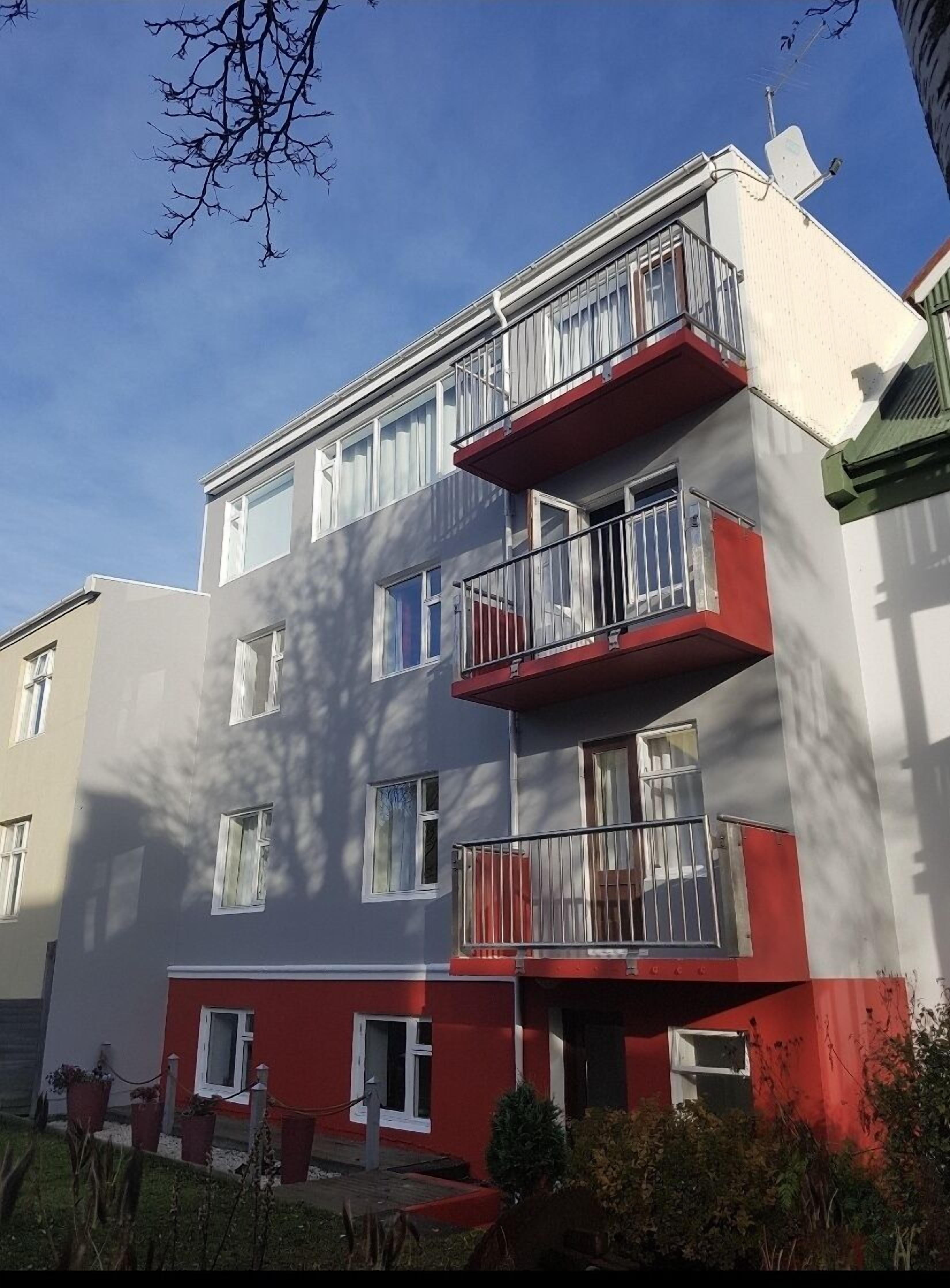 Lighthouse Apartments