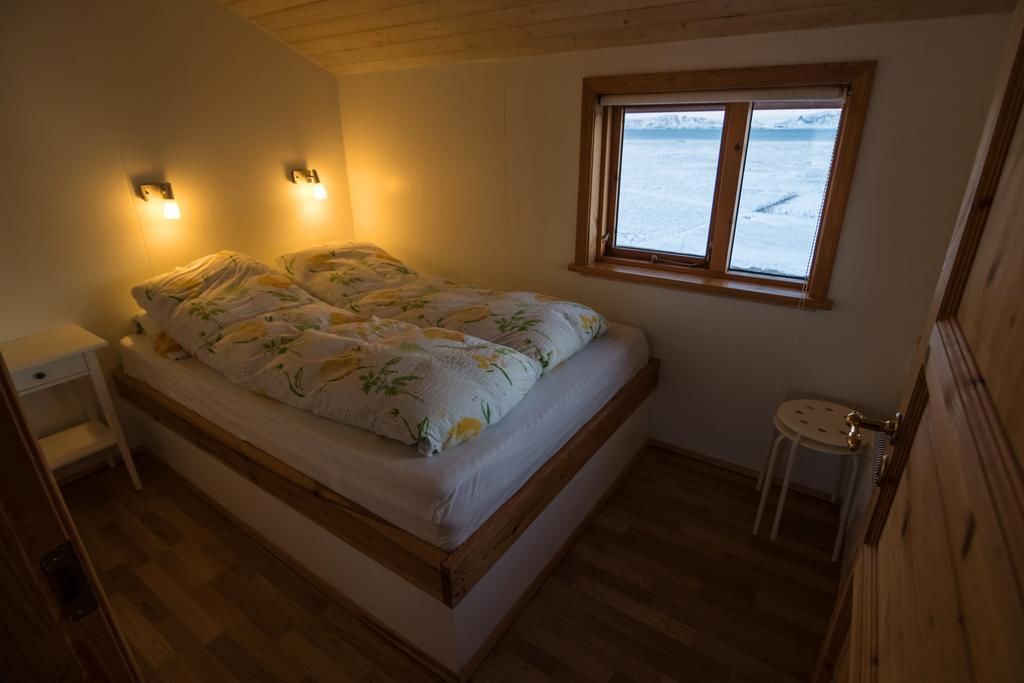 Lake Thingvellir Cottages