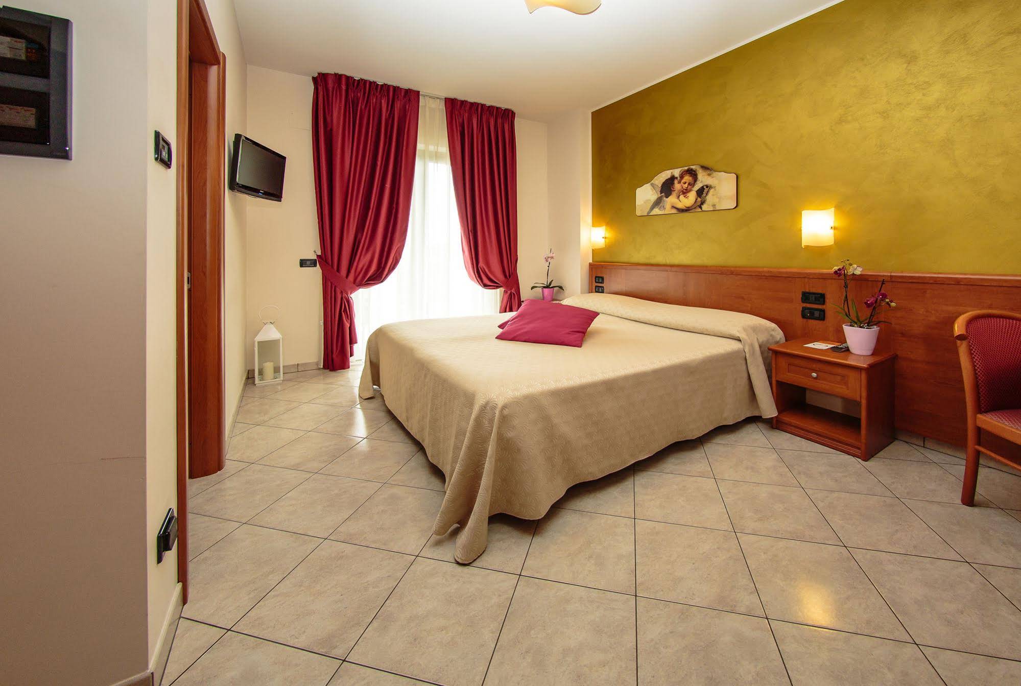 Eden Hotel Residence
