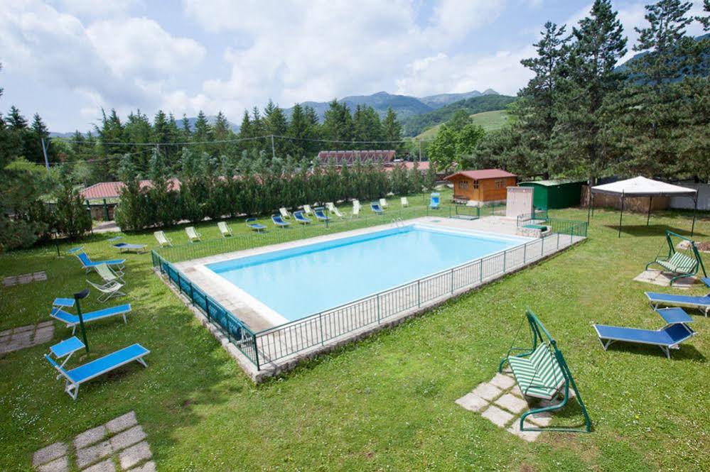 Hotel Iris