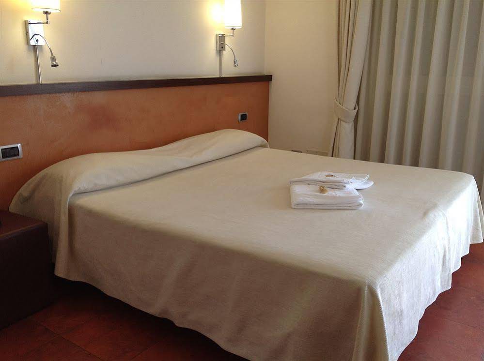 Hotel Bed & Business