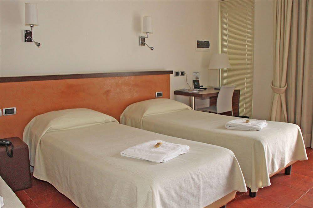 Hotel Bed & Business