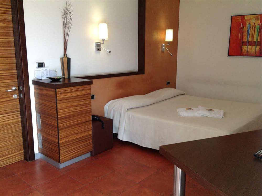 Hotel Bed & Business