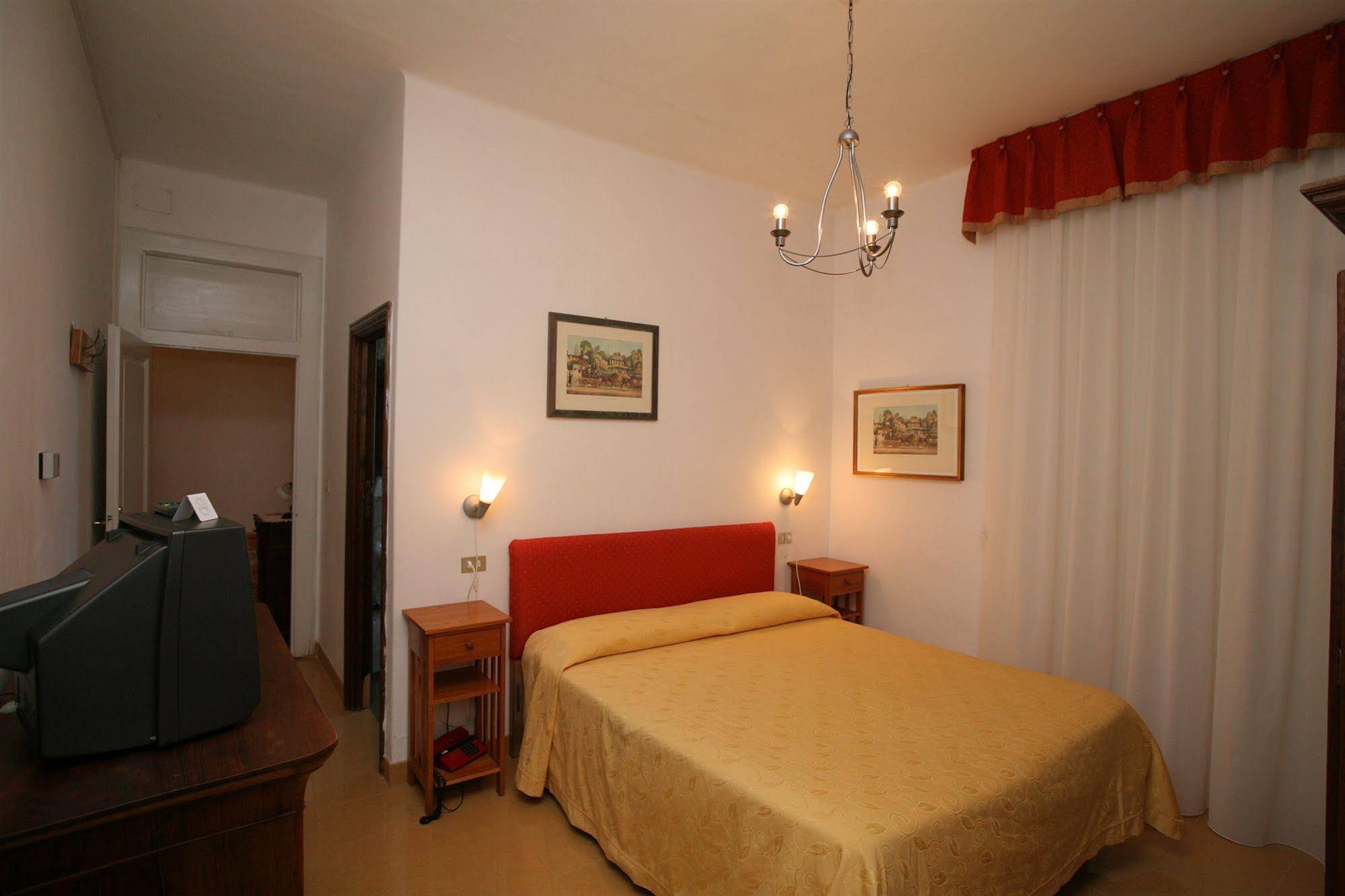 Hotel Roma