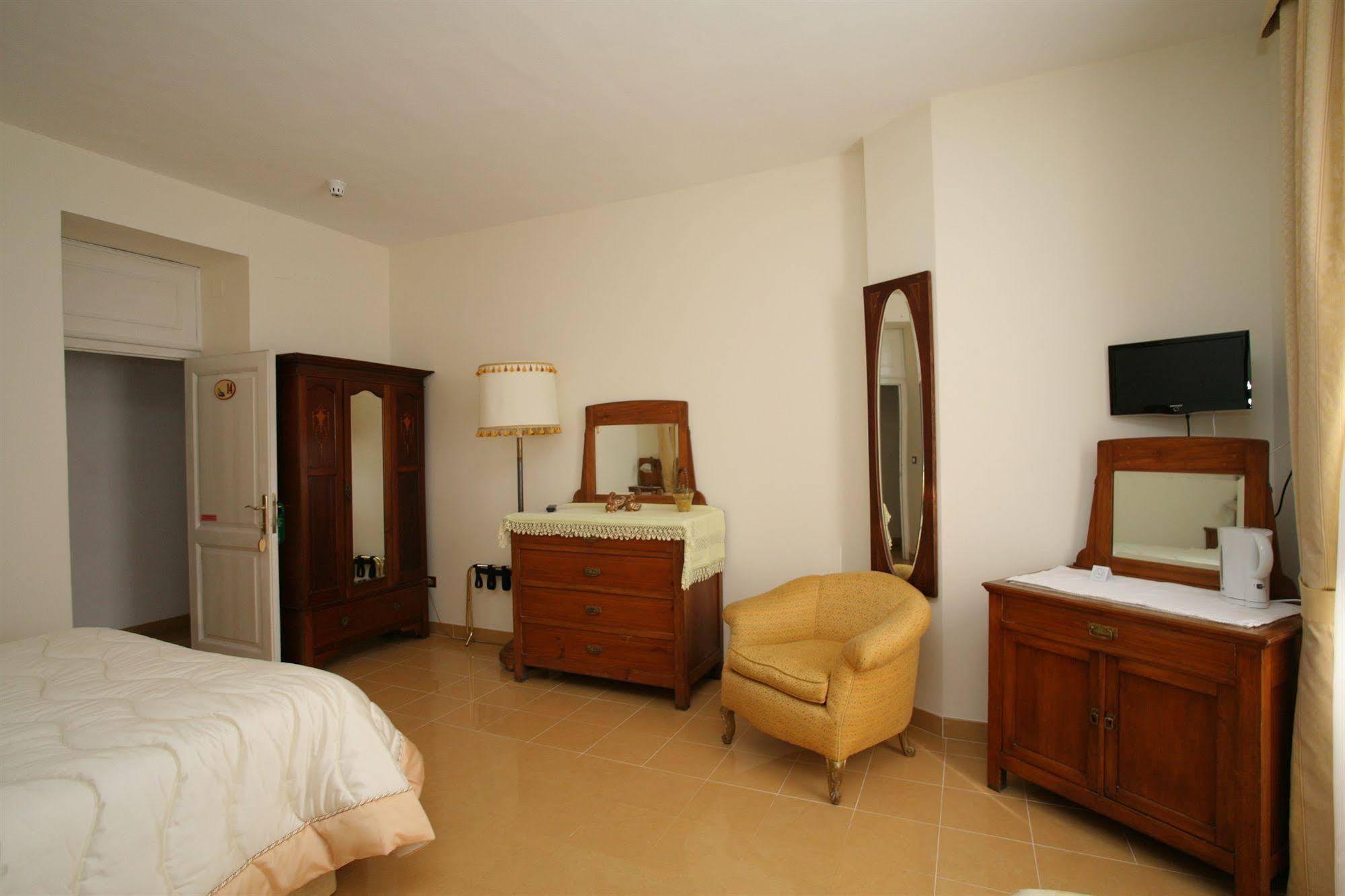 Hotel Roma