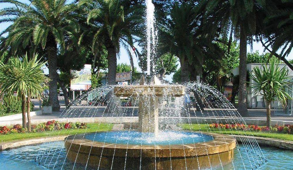 Lido